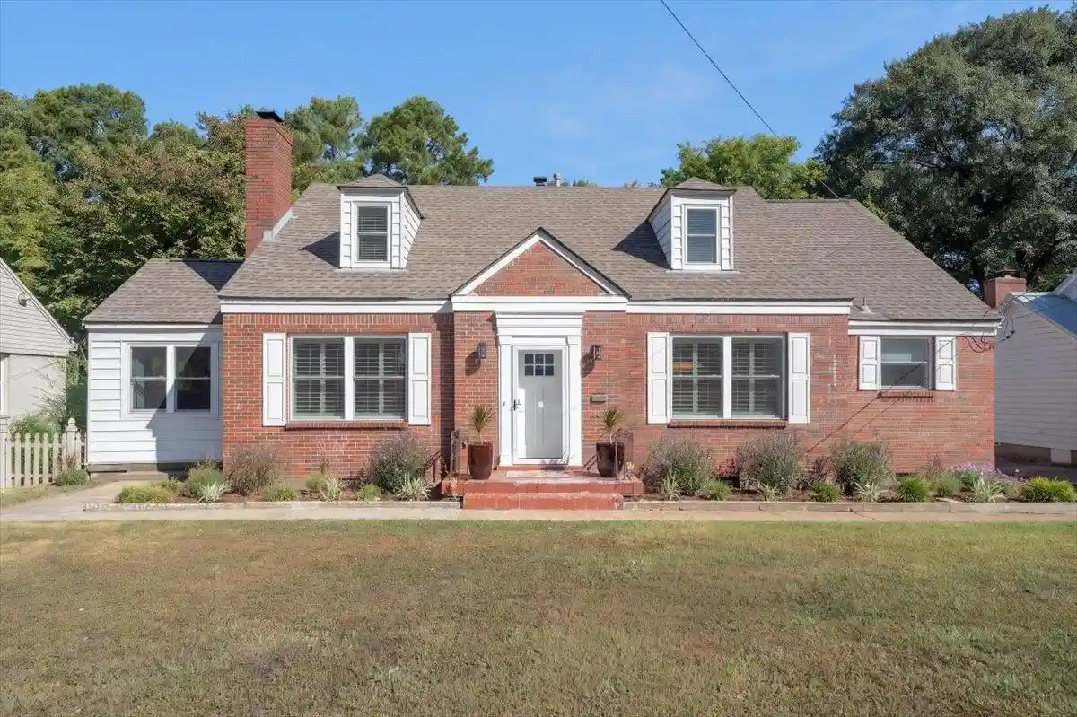 Photo 1 of Single family home for sale at 4020 Faxon Dr, Memphis, TN 38122 | MLS# 10231473 | Listing updated on 2026-10-05