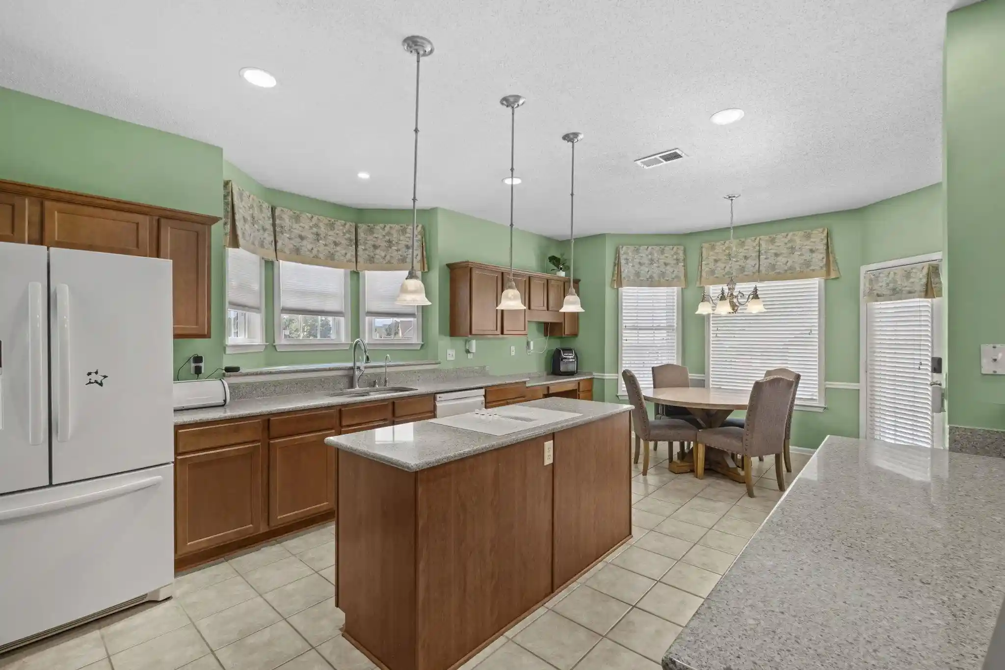 Photo 2 of Single family home for sale at 4073 Pelican Hl Cv, Lakeland, TN 38002 | MLS# 10231479 | Listing updated on 2026-10-09