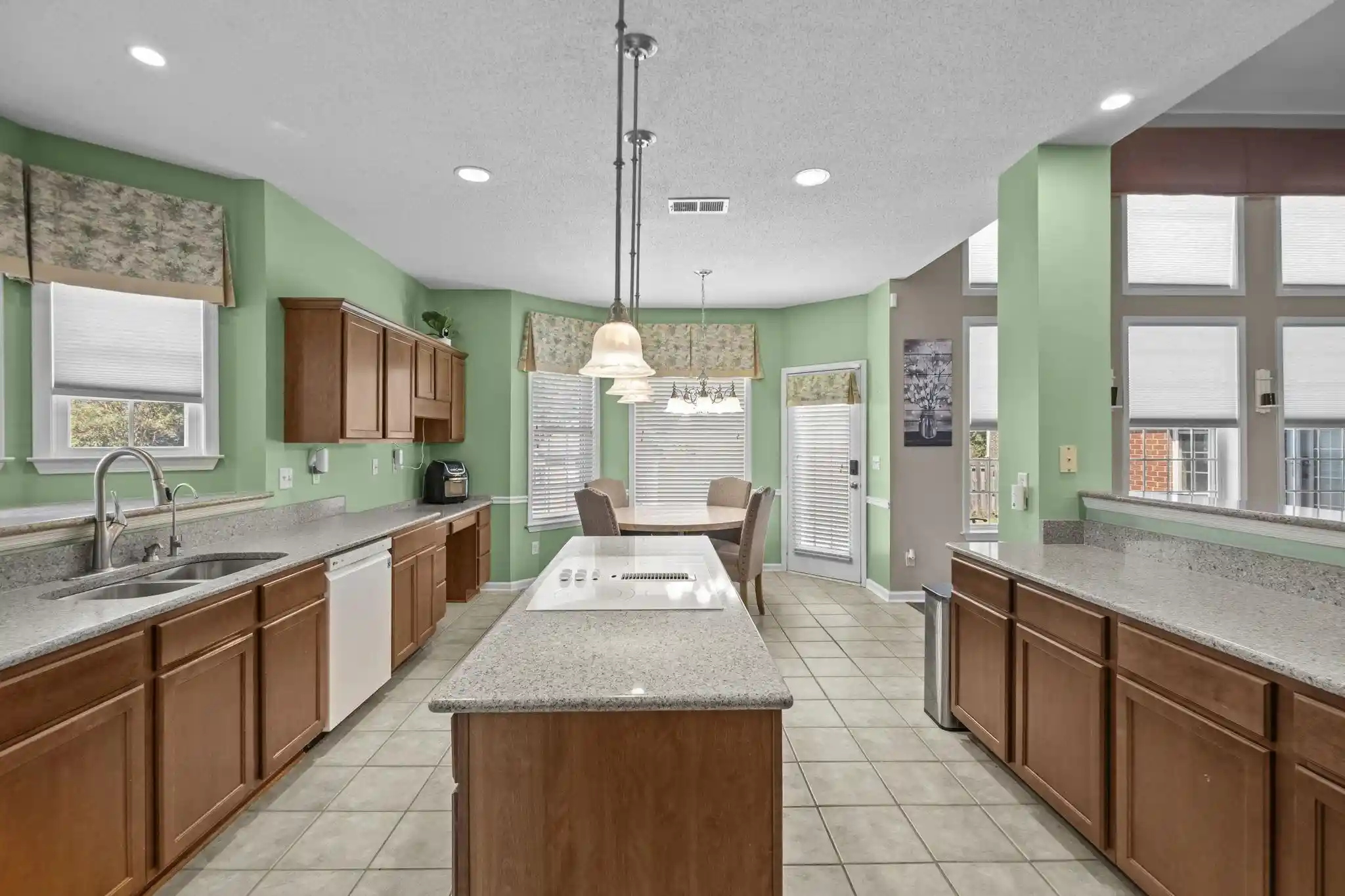 Photo 3 of Single family home for sale at 4073 Pelican Hl Cv, Lakeland, TN 38002 | MLS# 10231479 | Listing updated on 2026-10-09