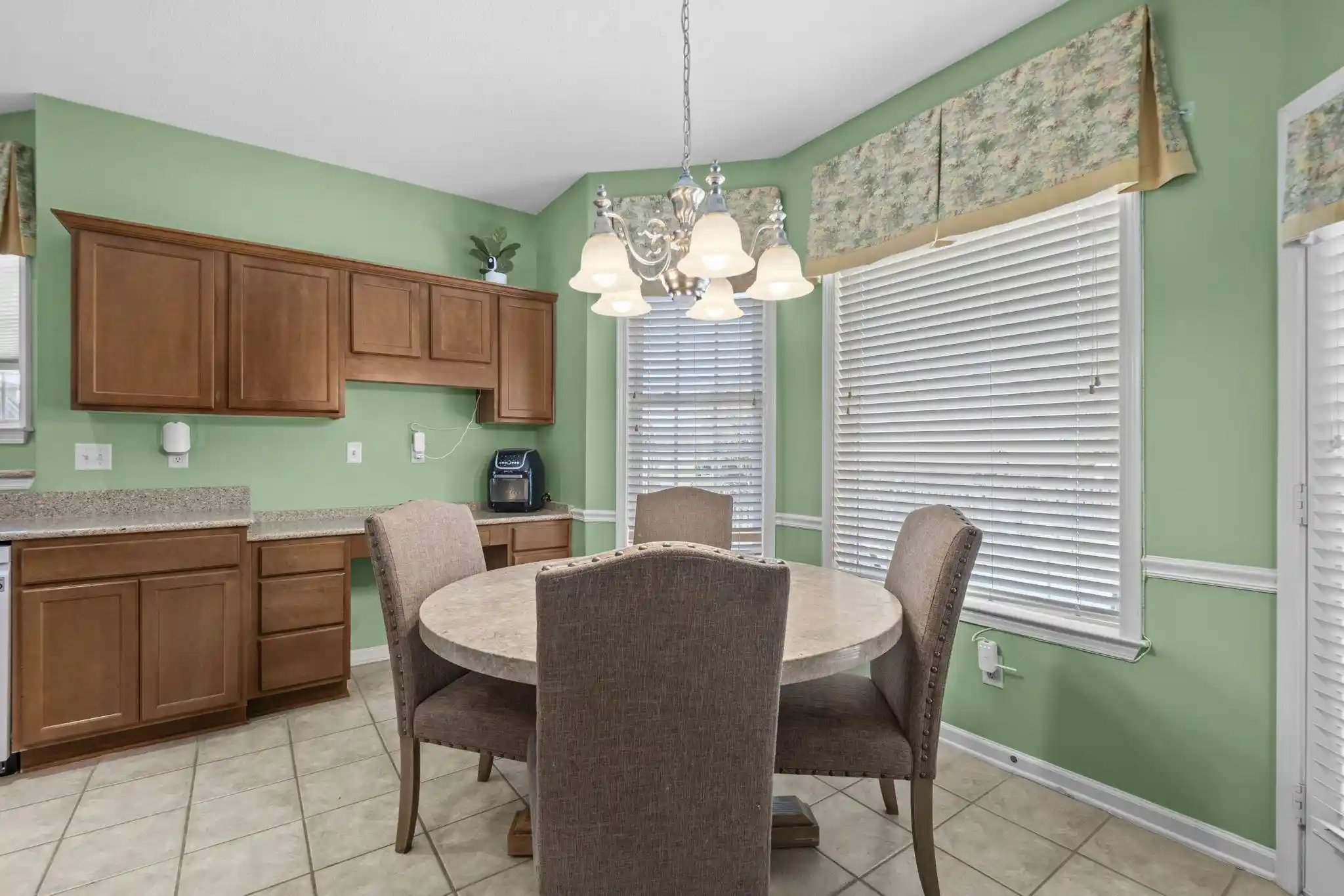 Photo 4 of Single family home for sale at 4073 Pelican Hl Cv, Lakeland, TN 38002 | MLS# 10231479 | Listing updated on 2026-10-09