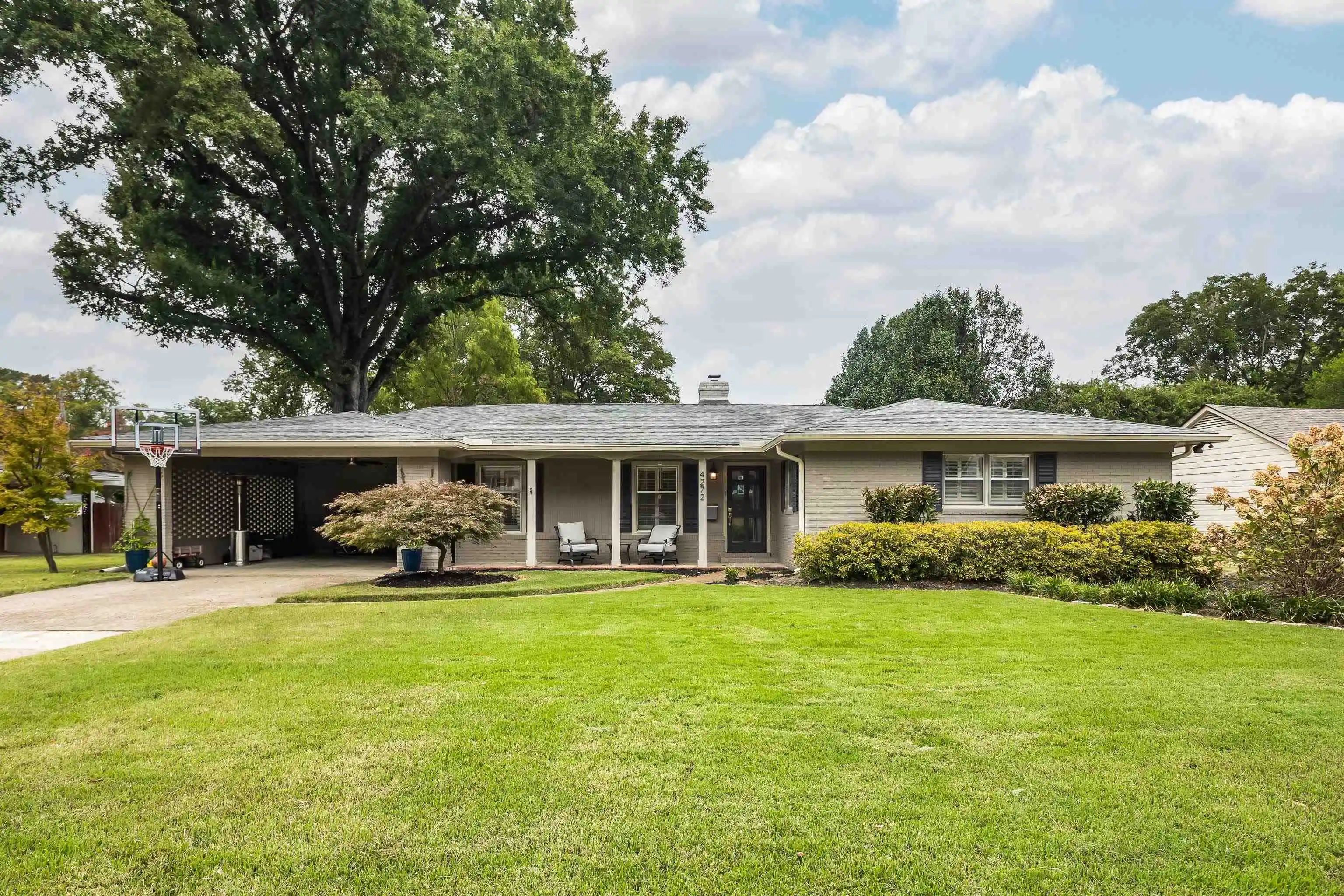 Photo 1 of Single family home for sale at 4272 Sequoia Ave, Memphis, TN 38117 | MLS# 10231499 | Listing updated on 2026-10-01