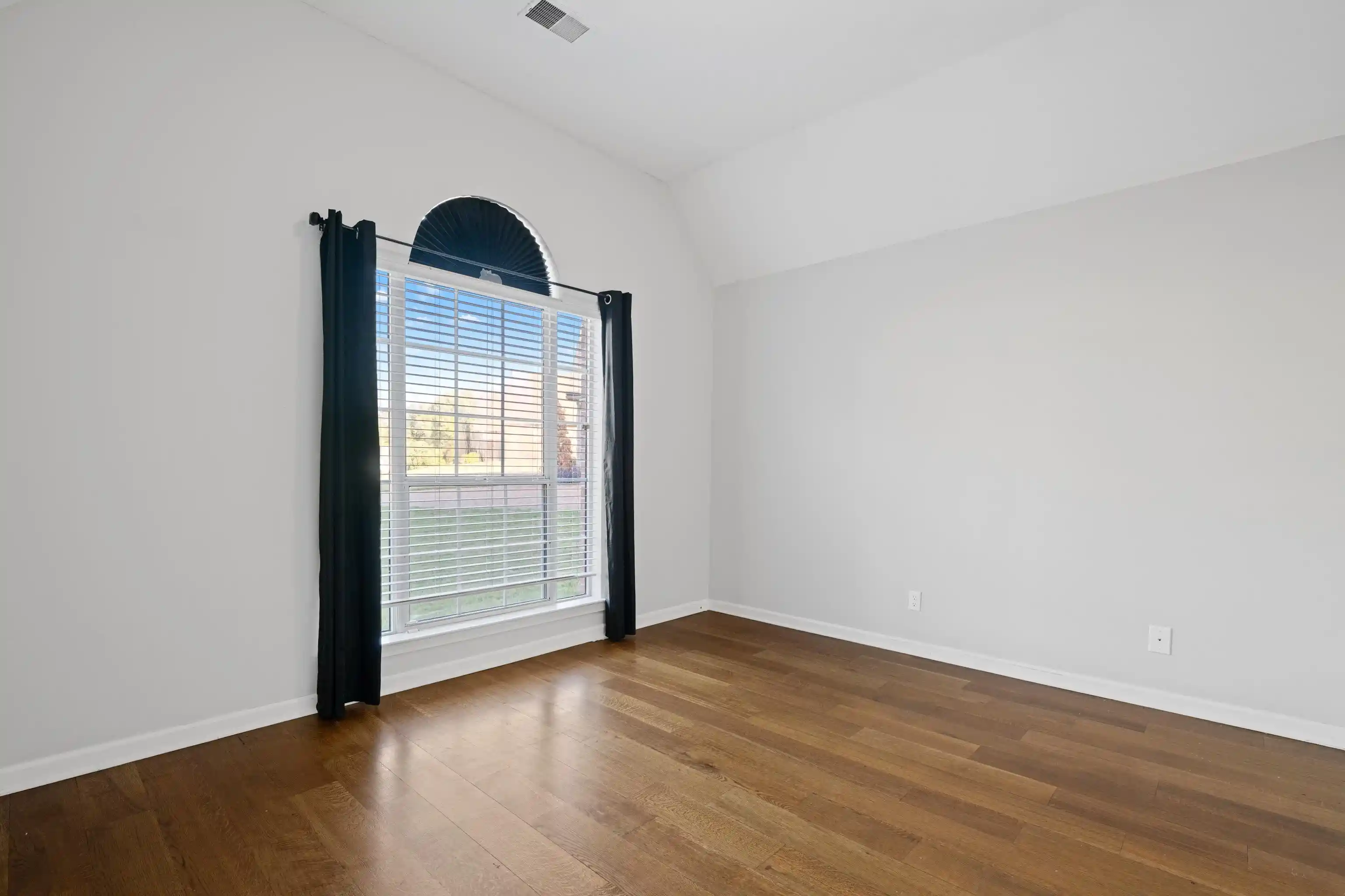 Photo 3 of Townhouse for sale at 65 Harbor Oaks Cv, Oakland, TN 38060 | MLS# 10231502 | Listing updated on 2026-10-01