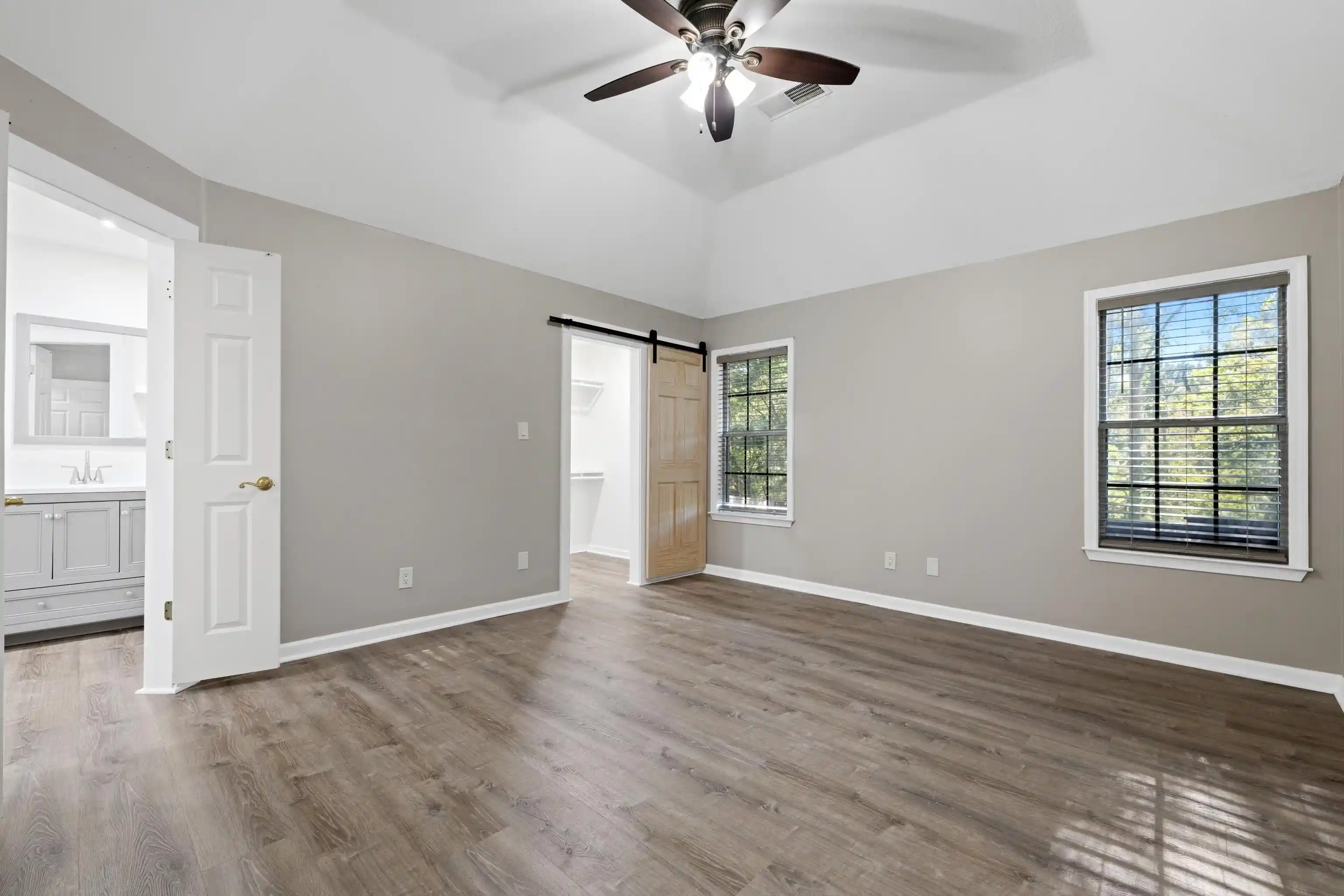 Photo 4 of Townhouse for sale at 65 Harbor Oaks Cv, Oakland, TN 38060 | MLS# 10231502 | Listing updated on 2026-10-01