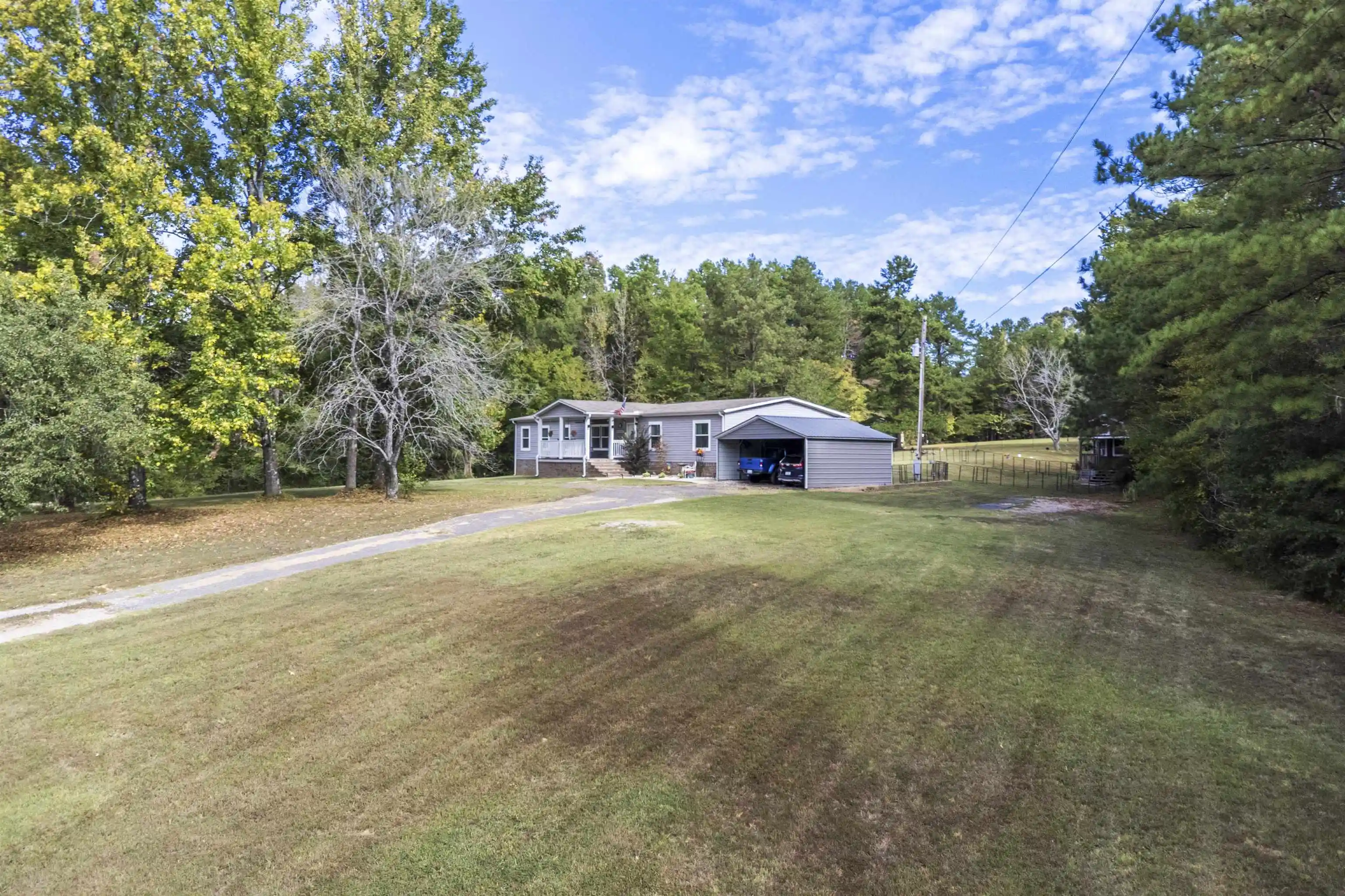 Photo 1 of Single family home for sale at 240 Heaven Hl Dr, Somerville, TN 38068 | MLS# 10231509 | Listing updated on 2026-10-01