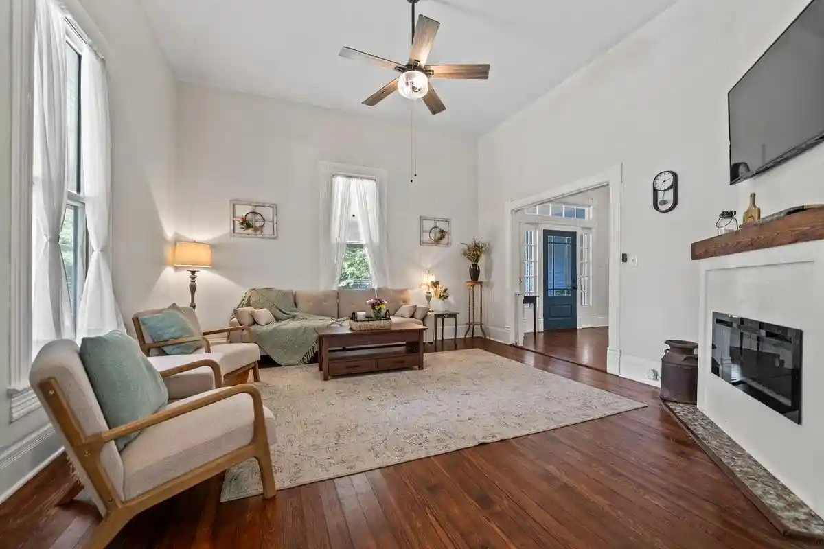 Photo 3 of Single family home for sale at 843 S Main St, Covington, TN 38019 | MLS# 10231520 | Listing updated on 2026-10-01