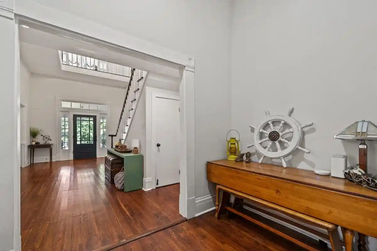 Photo 3 of Single family home for sale at 843 S Main St, Covington, TN 38019 | MLS# 10231520 | Listing updated on 2026-10-01