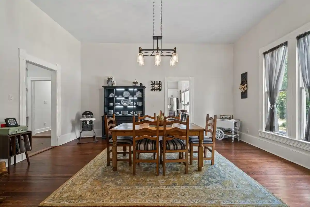 Photo 4 of Single family home for sale at 843 S Main St, Covington, TN 38019 | MLS# 10231520 | Listing updated on 2026-10-01