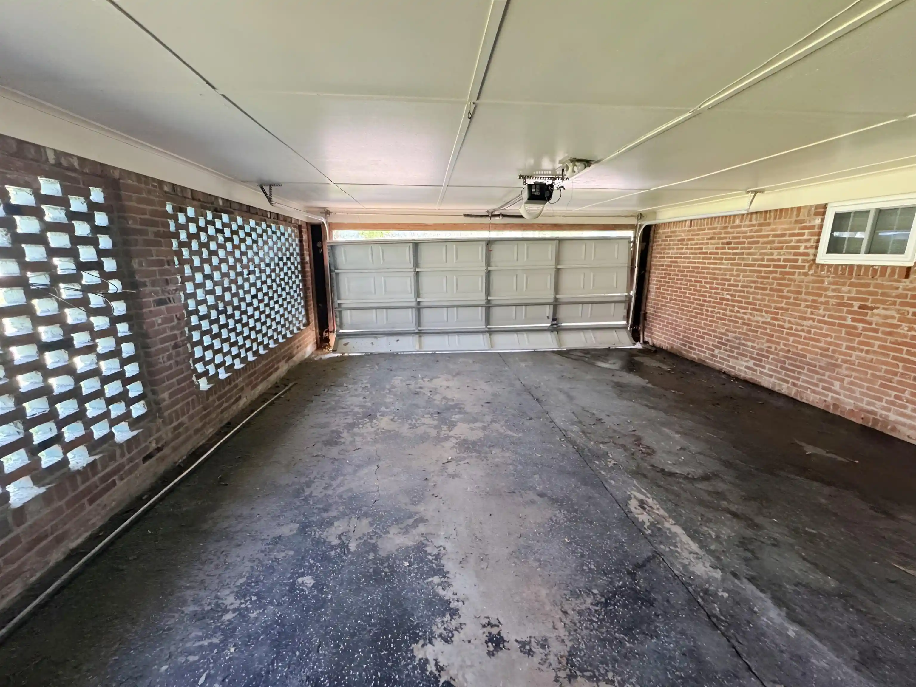 Photo 3 of Single family home for sale at 2823 Signal St, Memphis, TN 38127 | MLS# 10231536 | Listing updated on 2026-10-05