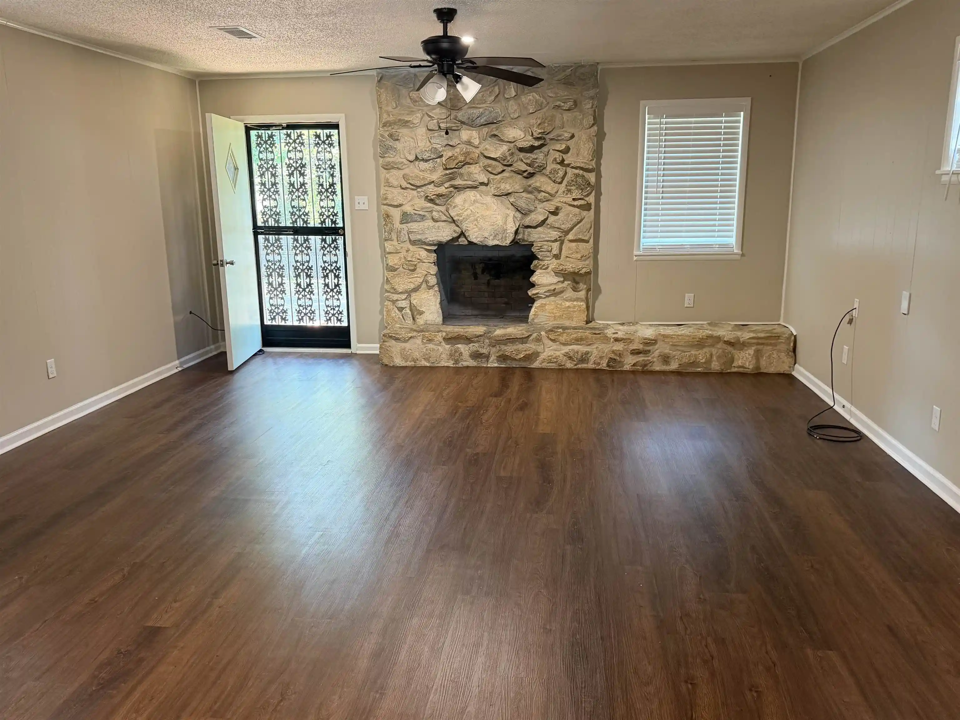 Photo 2 of Single family home for sale at 1019 Sandra Rd, Memphis, TN 38122 | MLS# 10231541 | Listing updated on 2026-10-02