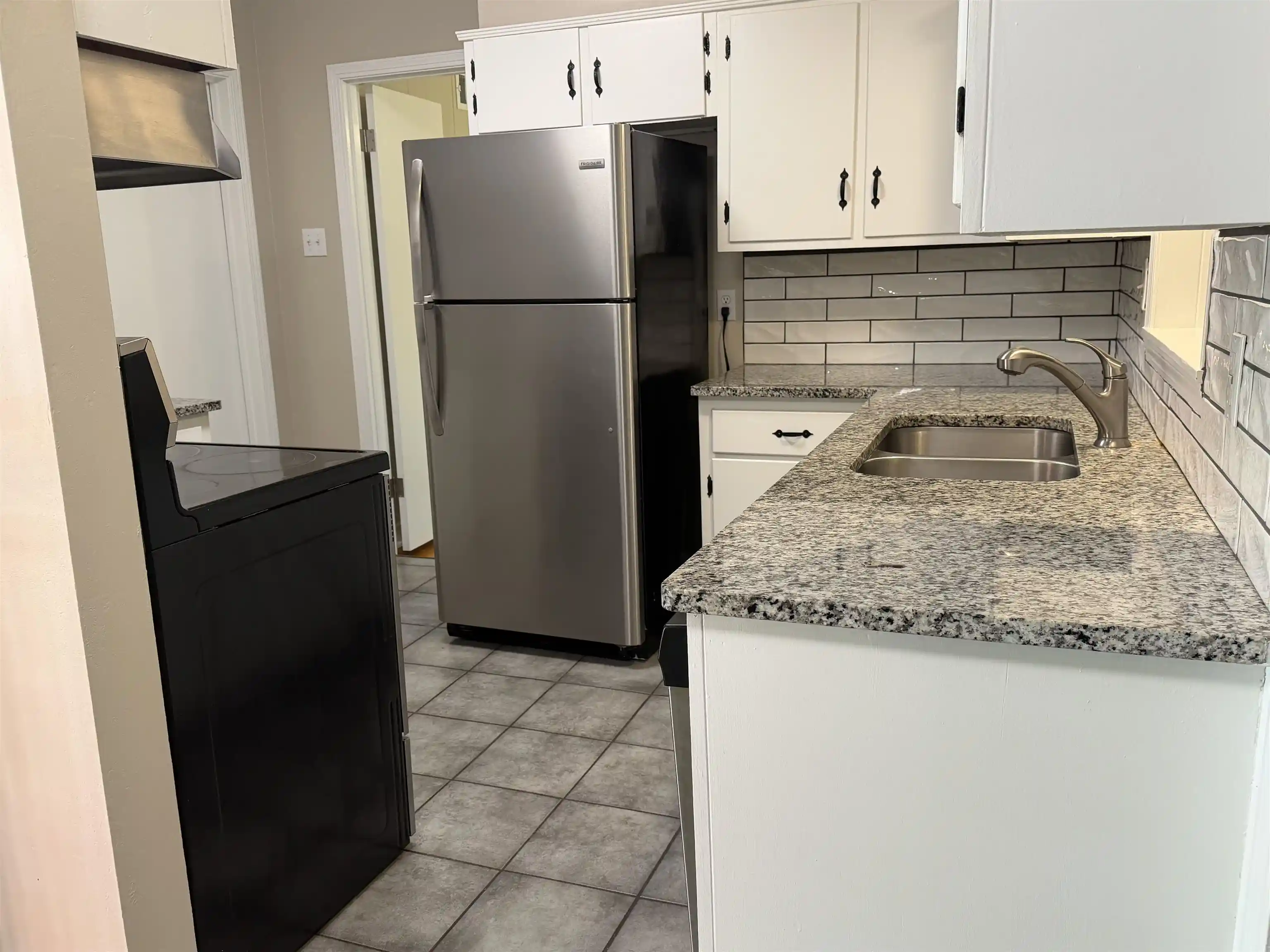 Photo 3 of Single family home for sale at 1019 Sandra Rd, Memphis, TN 38122 | MLS# 10231541 | Listing updated on 2026-10-02