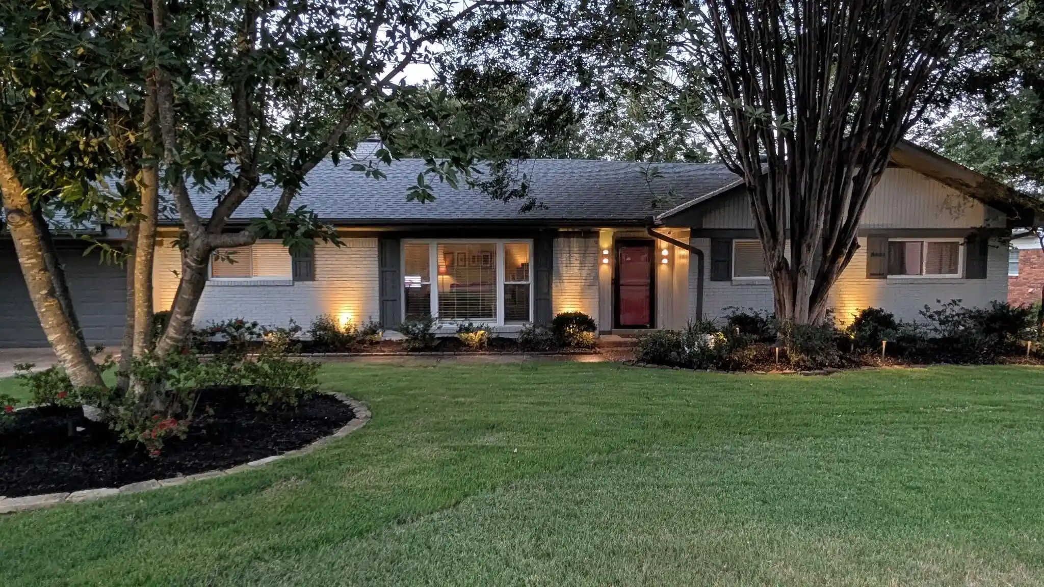 Photo 1 of Single family home for sale at 5262 Southwood Dr, Memphis, TN 38120 | MLS# 10231547 | Listing updated on 2026-10-30