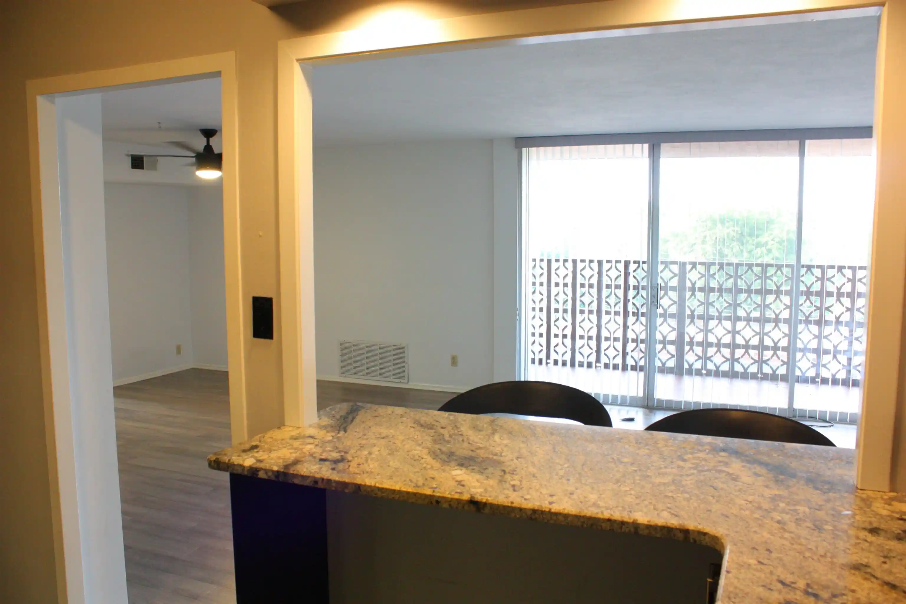 Photo 2 of Townhouse for sale at 2277 Union Ave #502, Memphis, TN 38104 | MLS# 10231555 | Listing updated on 2026-10-06