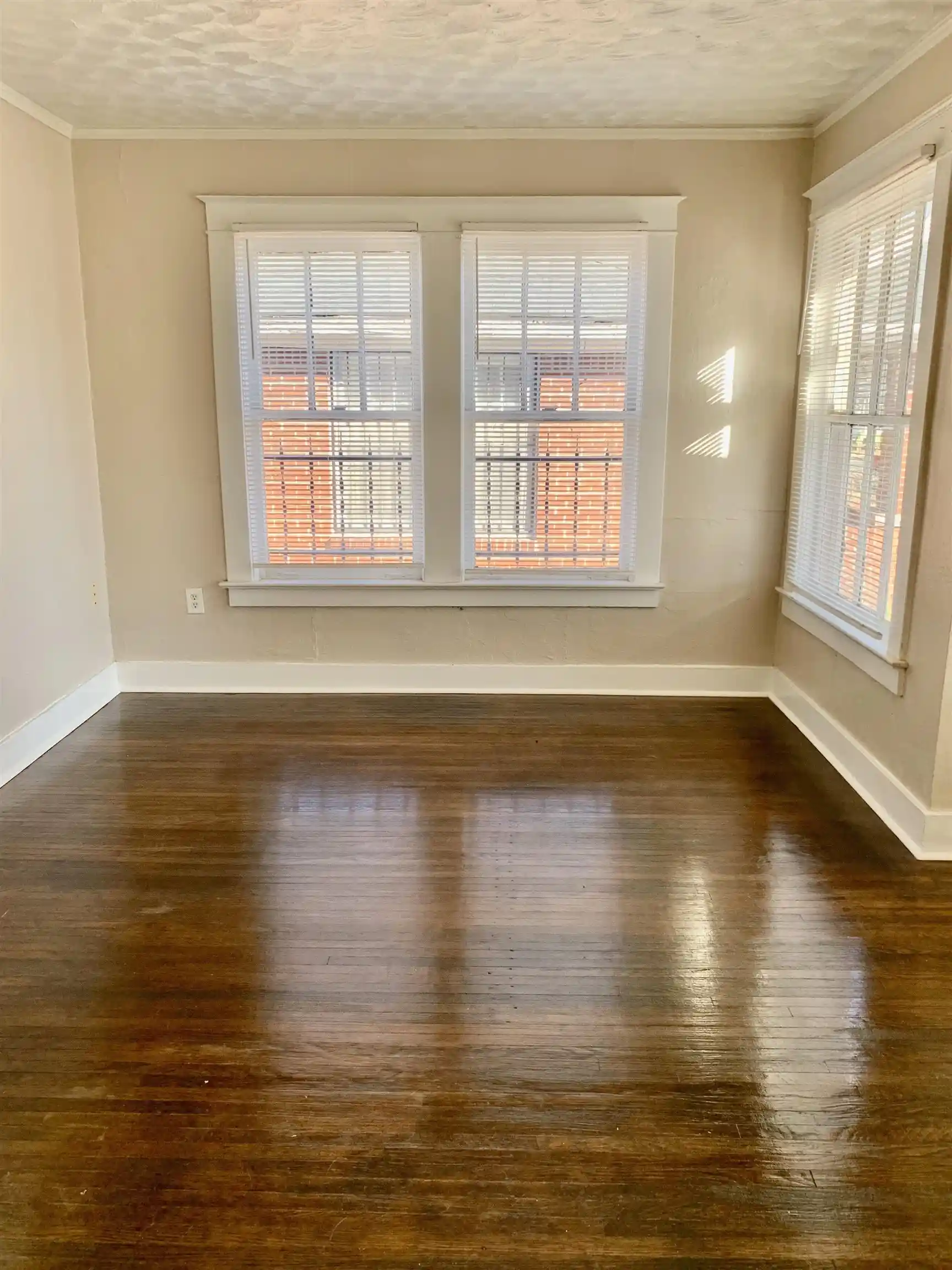 Photo 3 of Single family home for sale at 1616 Kendale Ave, Memphis, TN 38106 | MLS# 10231560 | Listing updated on 2026-10-02