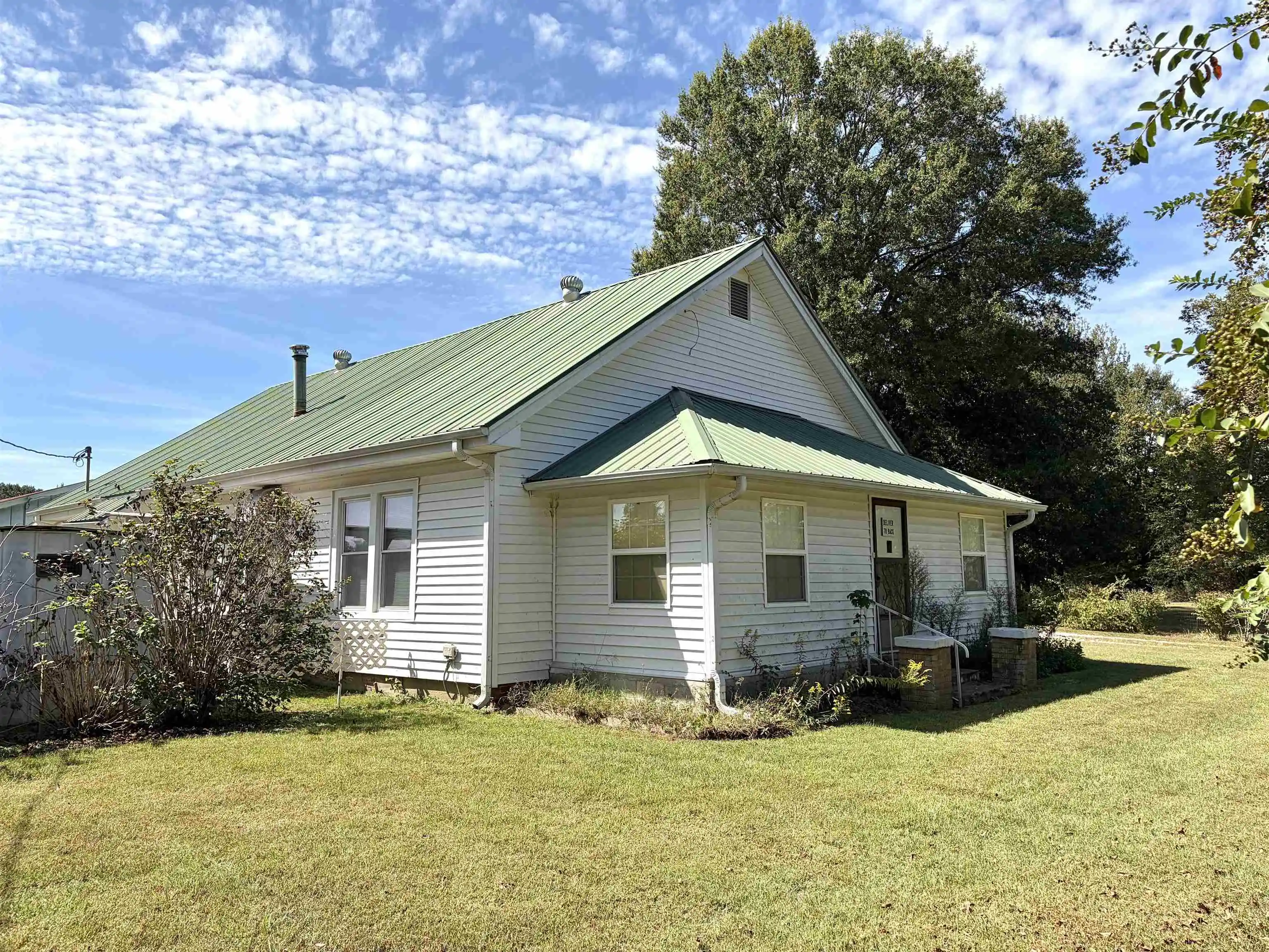 Photo 1 of Single family home for sale at 1160 Breeden Ln, Bolivar, TN 38008 | MLS# 10231571 | Listing updated on 2026-10-08