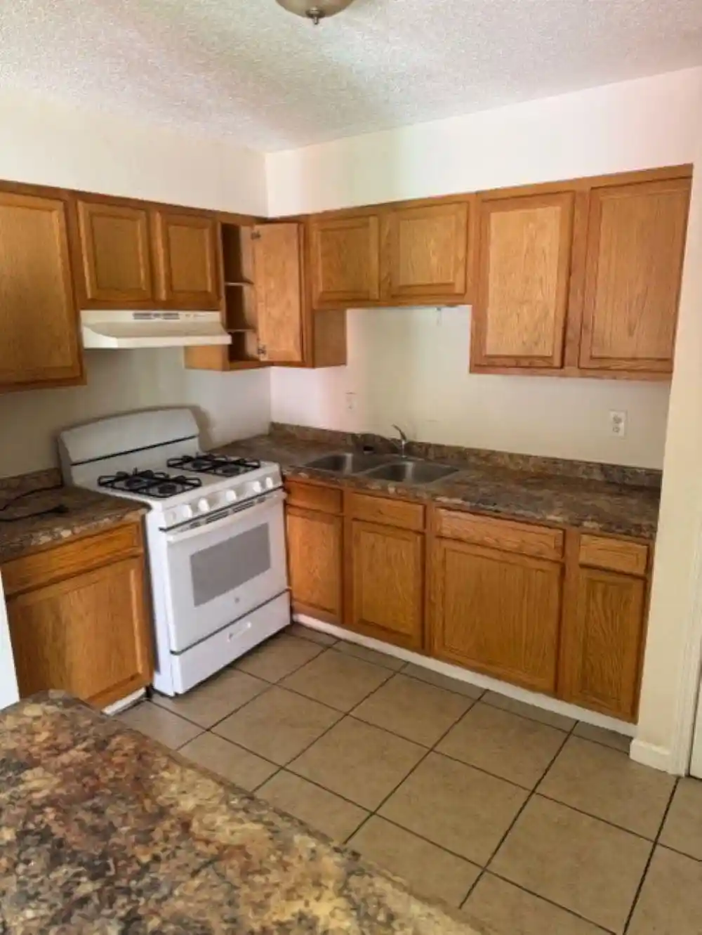 Photo 3 of House for sale at 3721 Millbranch Rd, Memphis, TN 38116 | MLS# 10231572 | Listing updated on 2026-10-08