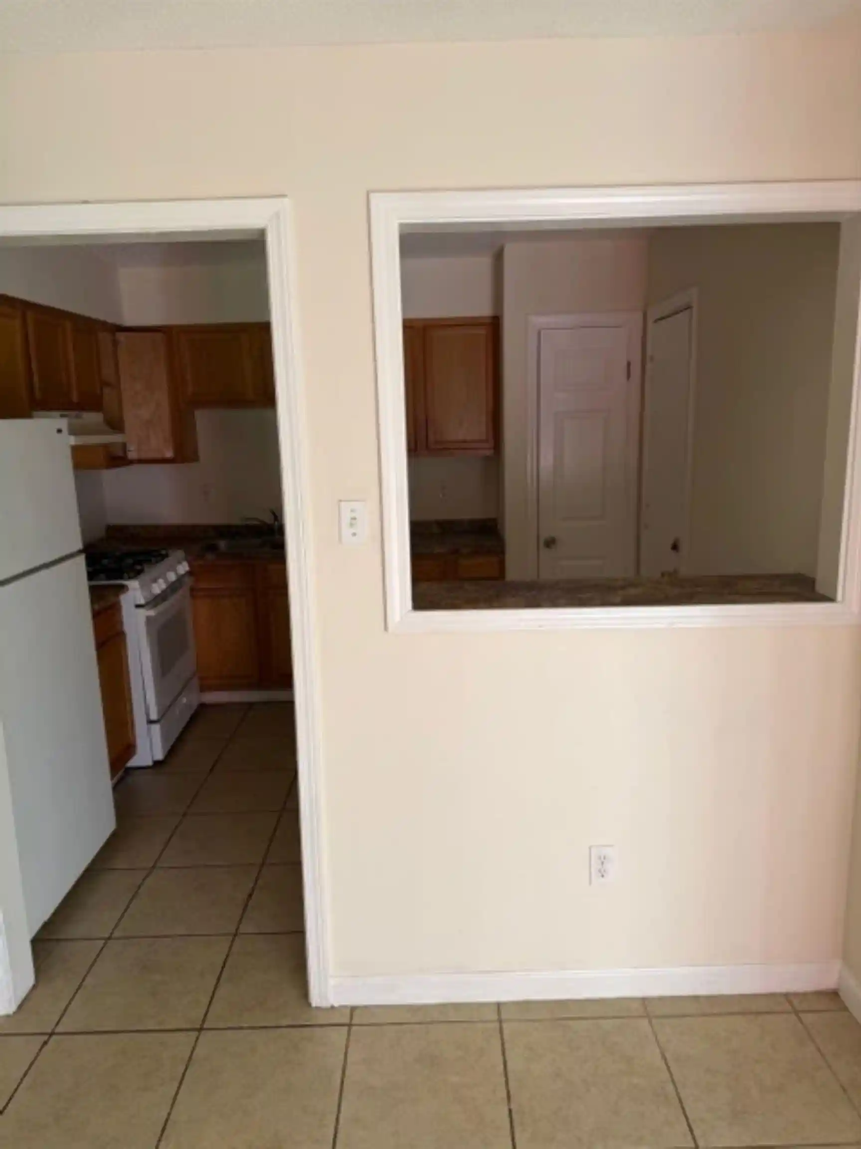 Photo 4 of House for sale at 3721 Millbranch Rd, Memphis, TN 38116 | MLS# 10231572 | Listing updated on 2026-10-08