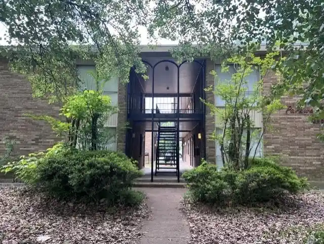 Photo 1 of Condo for sale at 955 N Parkway Ave, Memphis, TN 38105 | MLS# 10231576 | Listing updated on 2026-10-08