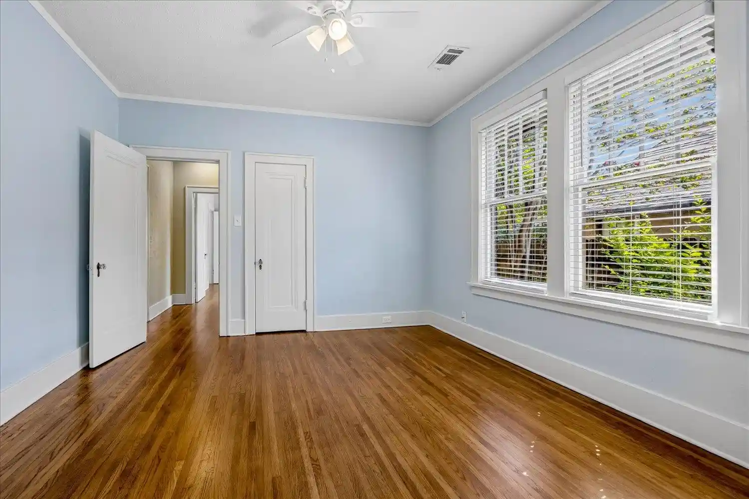 Photo 3 of Single family home for sale at 862 Sheridan St, Memphis, TN 38107 | MLS# 10231584 | Listing updated on 2026-10-02