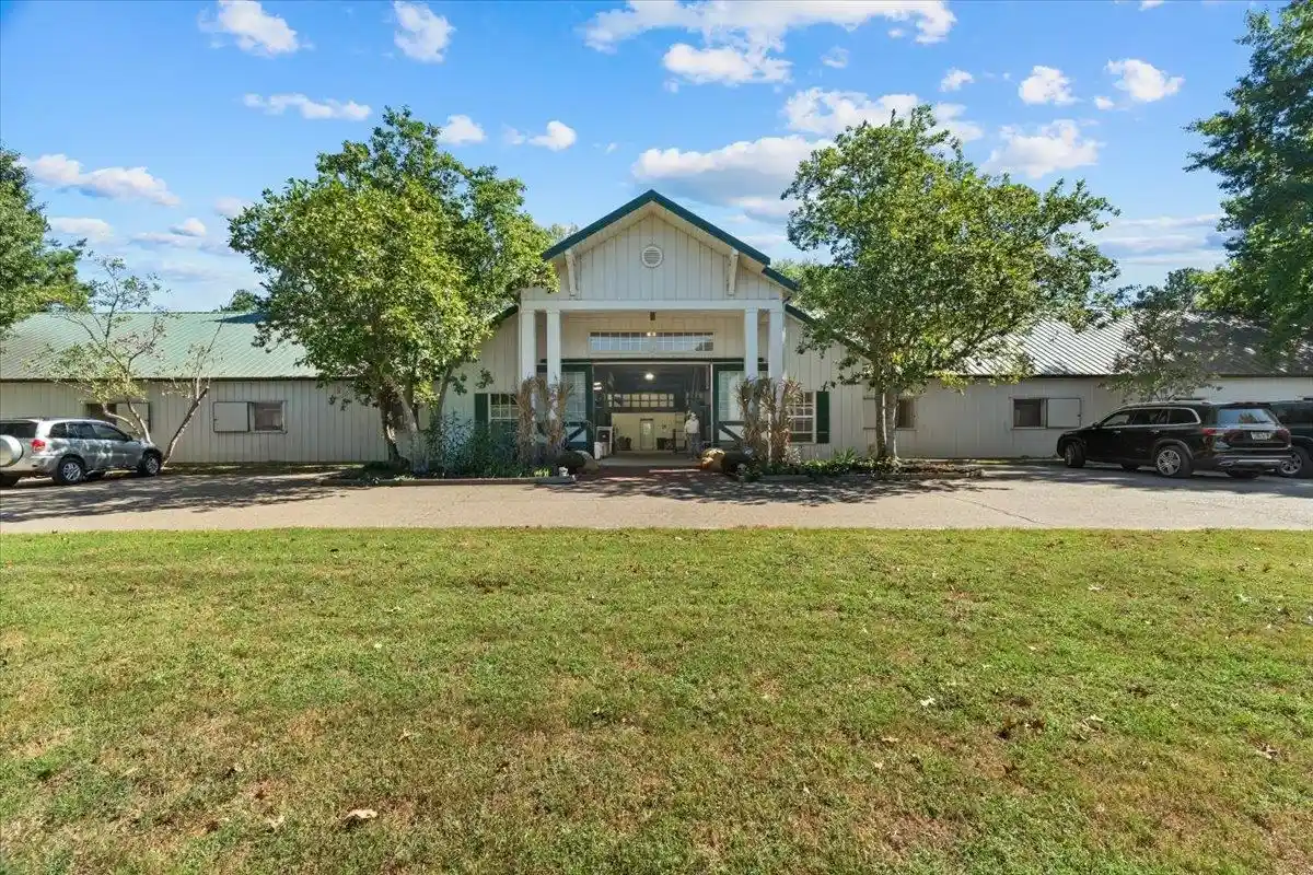 Photo 1 of Single family home for sale at 450 N Reid Hooker Rd, Eads, TN 38028 | MLS# 10231587 | Listing updated on 2026-10-03