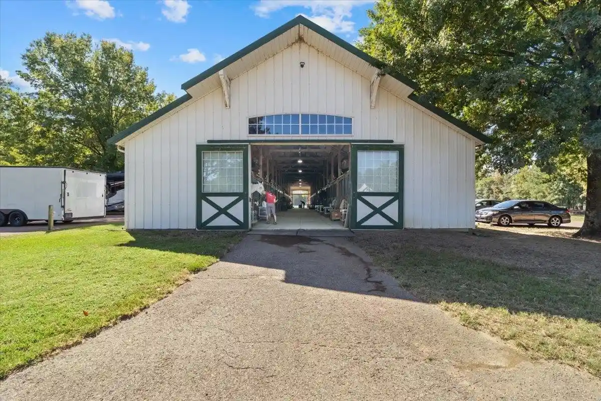 Photo 3 of Single family home for sale at 450 N Reid Hooker Rd, Eads, TN 38028 | MLS# 10231587 | Listing updated on 2026-10-03