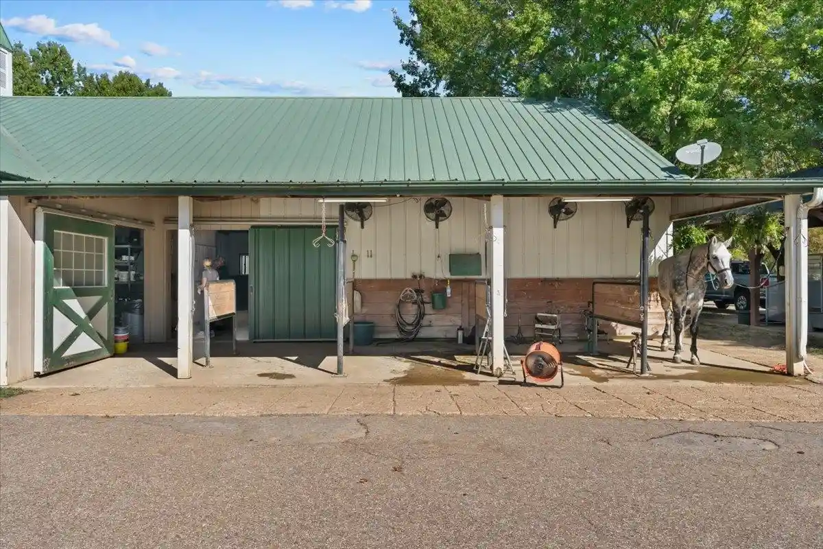 Photo 3 of Single family home for sale at 450 N Reid Hooker Rd, Eads, TN 38028 | MLS# 10231587 | Listing updated on 2026-10-03