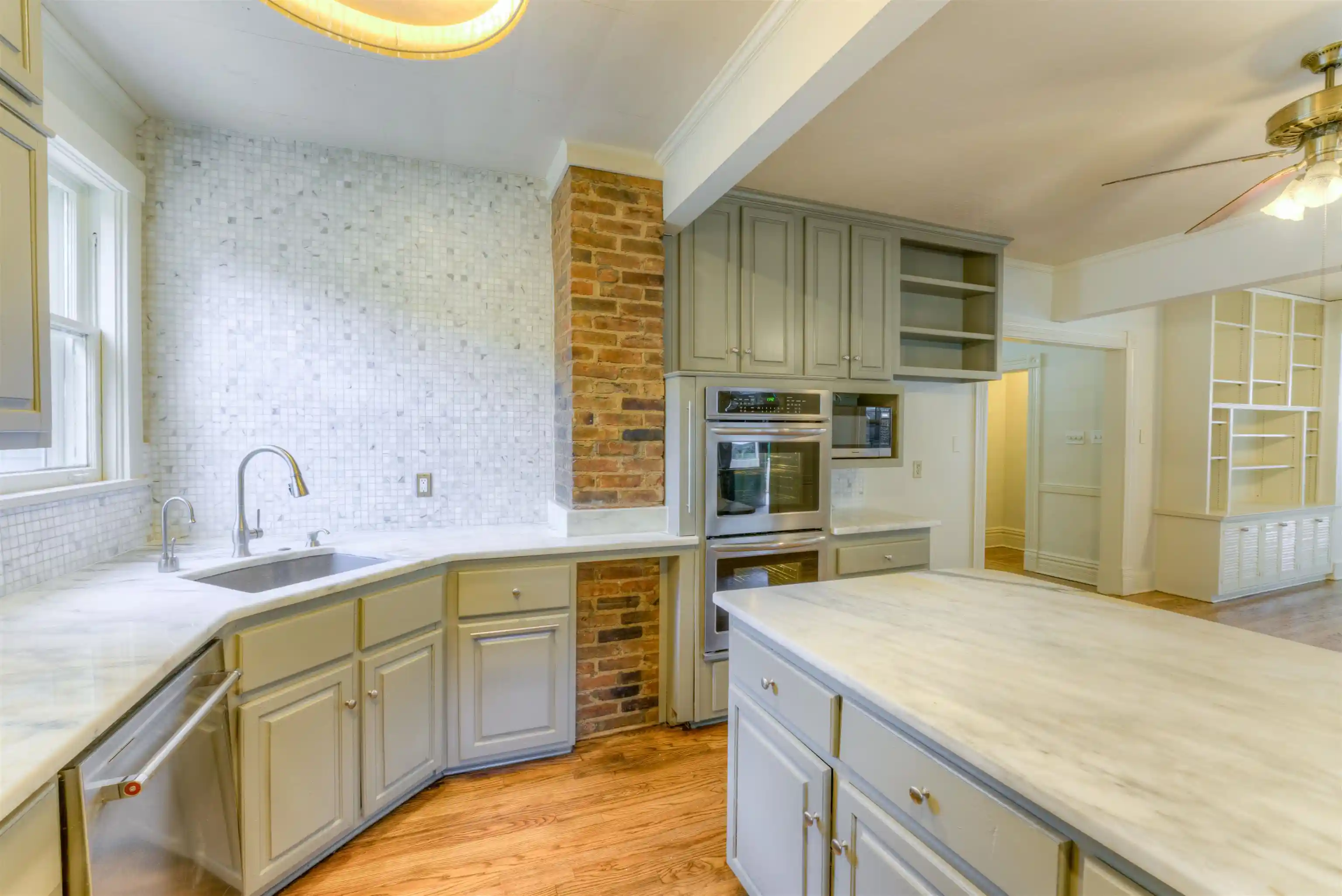 Photo 4 of Single family home for sale at 671 S Barksdale St, Memphis, TN 38104 | MLS# 10231591 | Listing updated on 2026-10-02