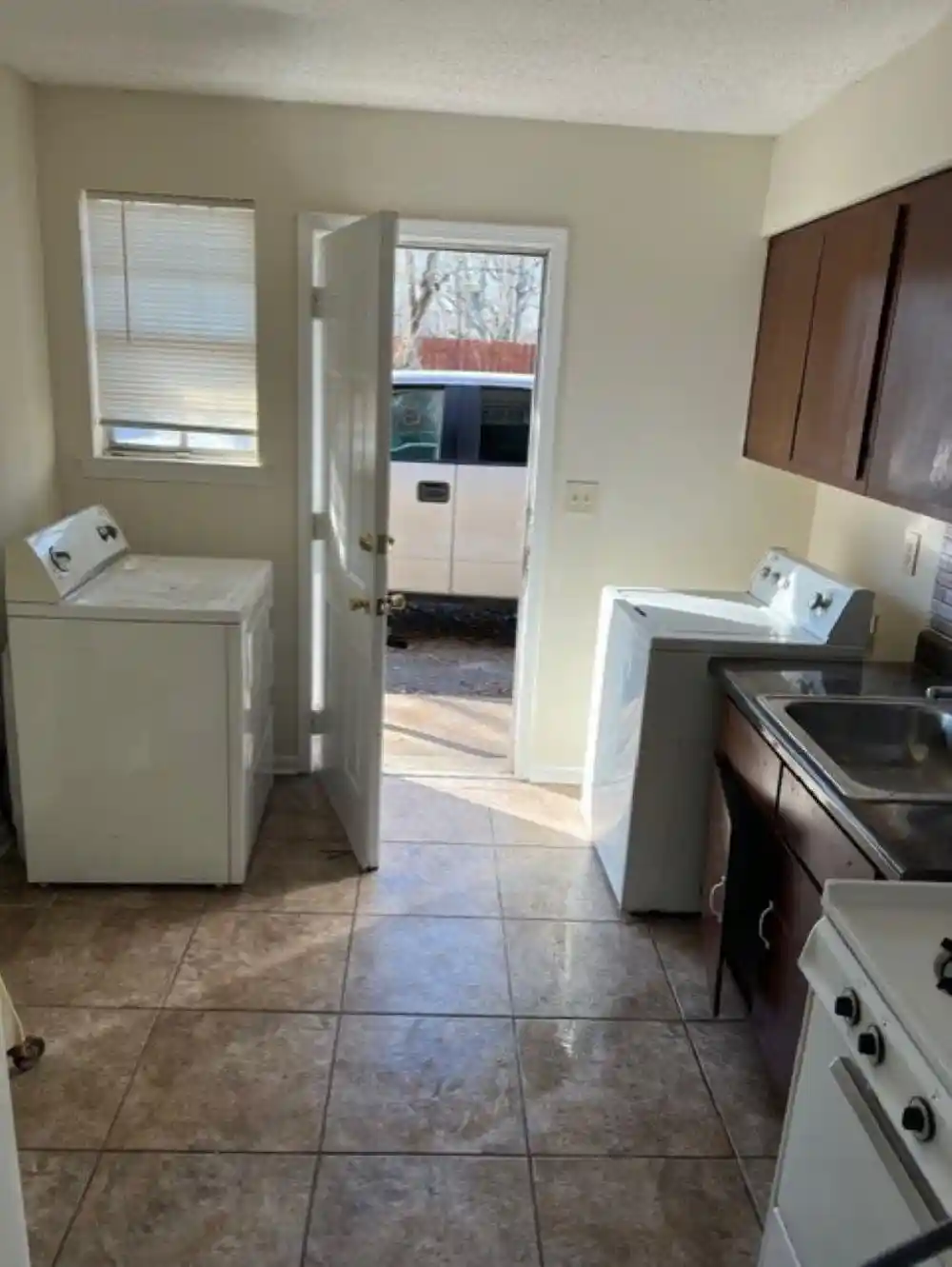 Photo 3 of House for sale at 261 Keel Ave, Memphis, TN 38107 | MLS# 10231609 | Listing updated on 2026-10-08