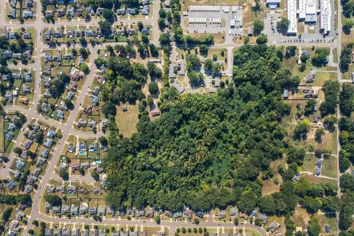 Photo 4 of Land for sale at Elpine W Grey Dr, Bartlett, TN 38002 | MLS# 10231616 | Listing updated on 2026-10-08