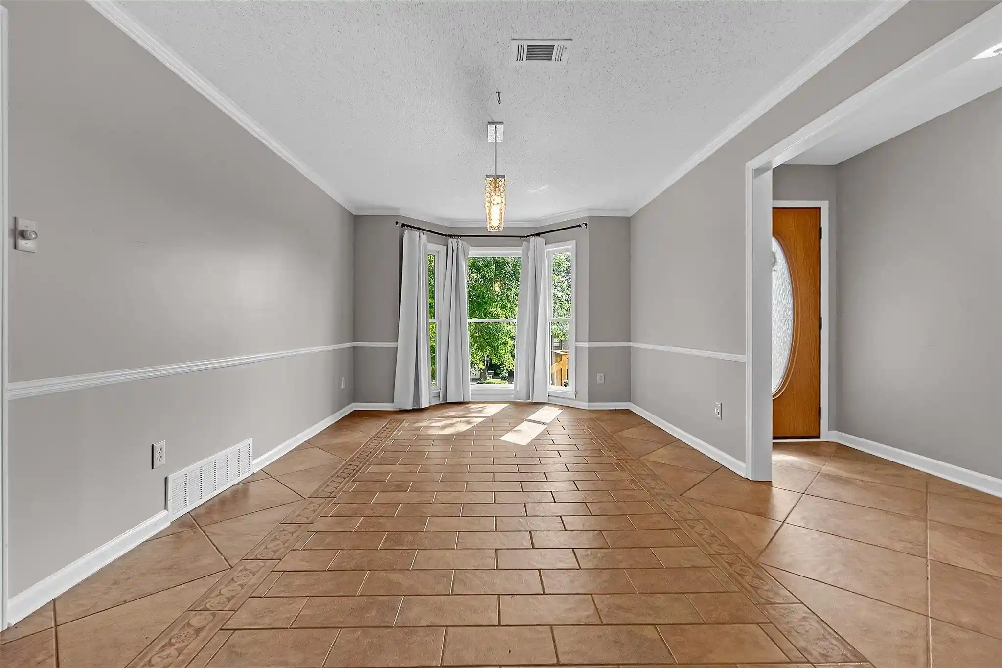 Photo 2 of Sale Pending at 8364 Bazemore Rd, Cordova, TN 38018 | MLS# 10231636 | Listing updated on 2026-10-08