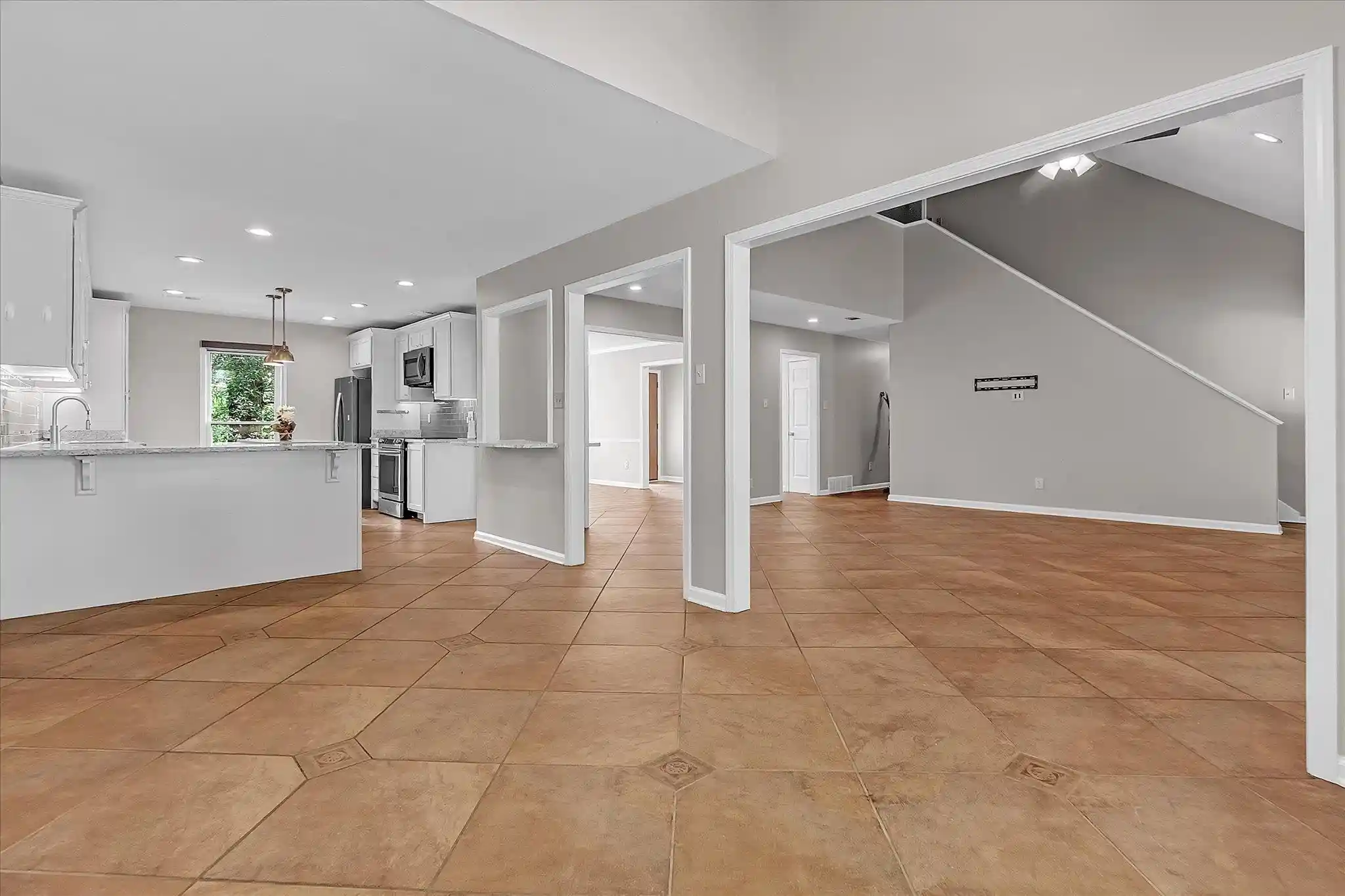 Photo 3 of Sale Pending at 8364 Bazemore Rd, Cordova, TN 38018 | MLS# 10231636 | Listing updated on 2026-10-08