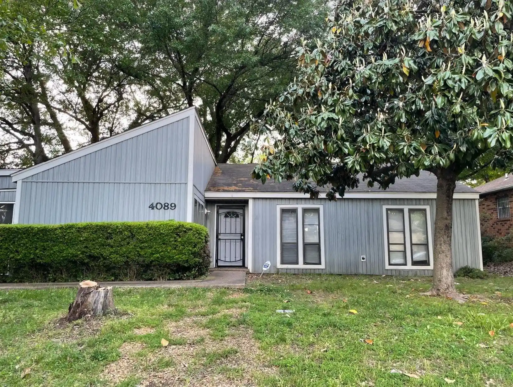 Photo 1 of Single family home for sale at 4089 Spring Holw Dr, Memphis, TN 38115 | MLS# 10231637 | Listing updated on 2026-10-07