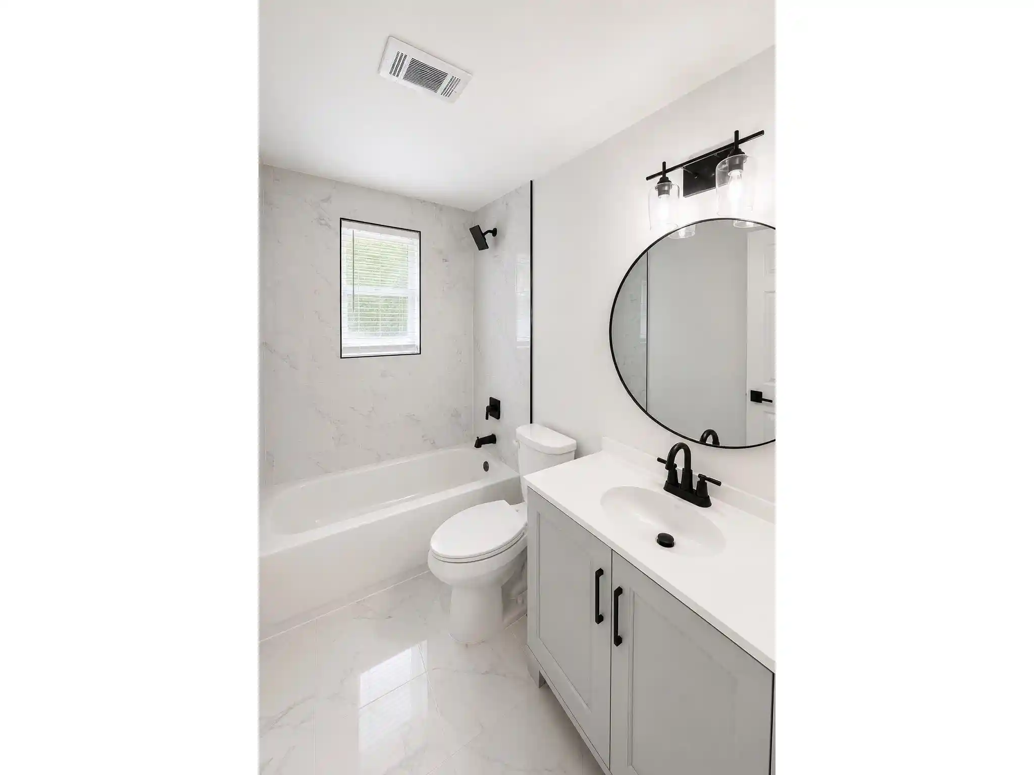 Photo 2 of Single family home for sale at 5715 Bartlett Woods Dr, Bartlett, TN 38134 | MLS# 10231667 | Listing updated on 2026-10-02