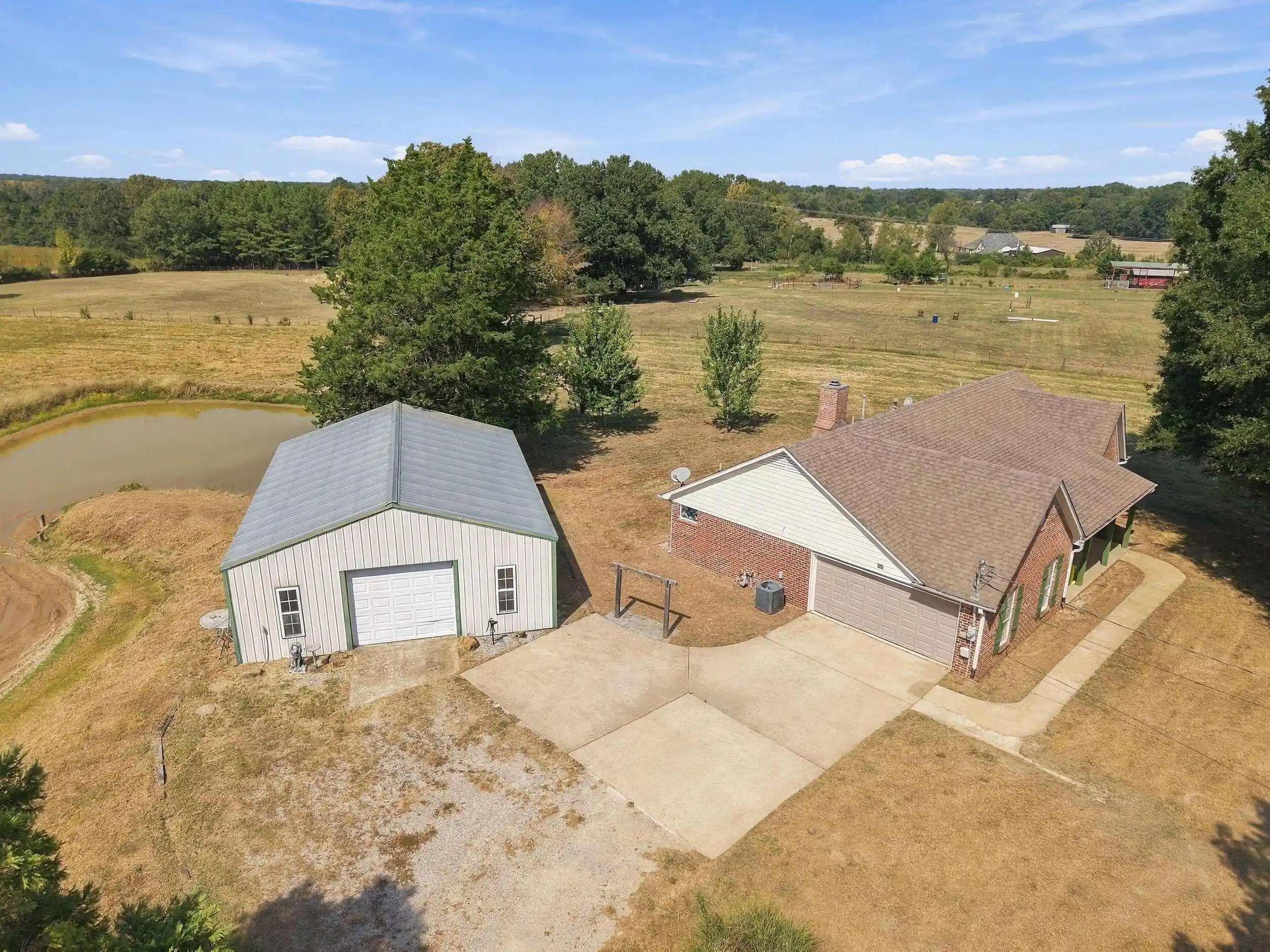 Photo 3 of Single family home for sale at 4470 Mebane Rd, Oakland, TN 38060 | MLS# 10231684 | Listing updated on 2026-10-10