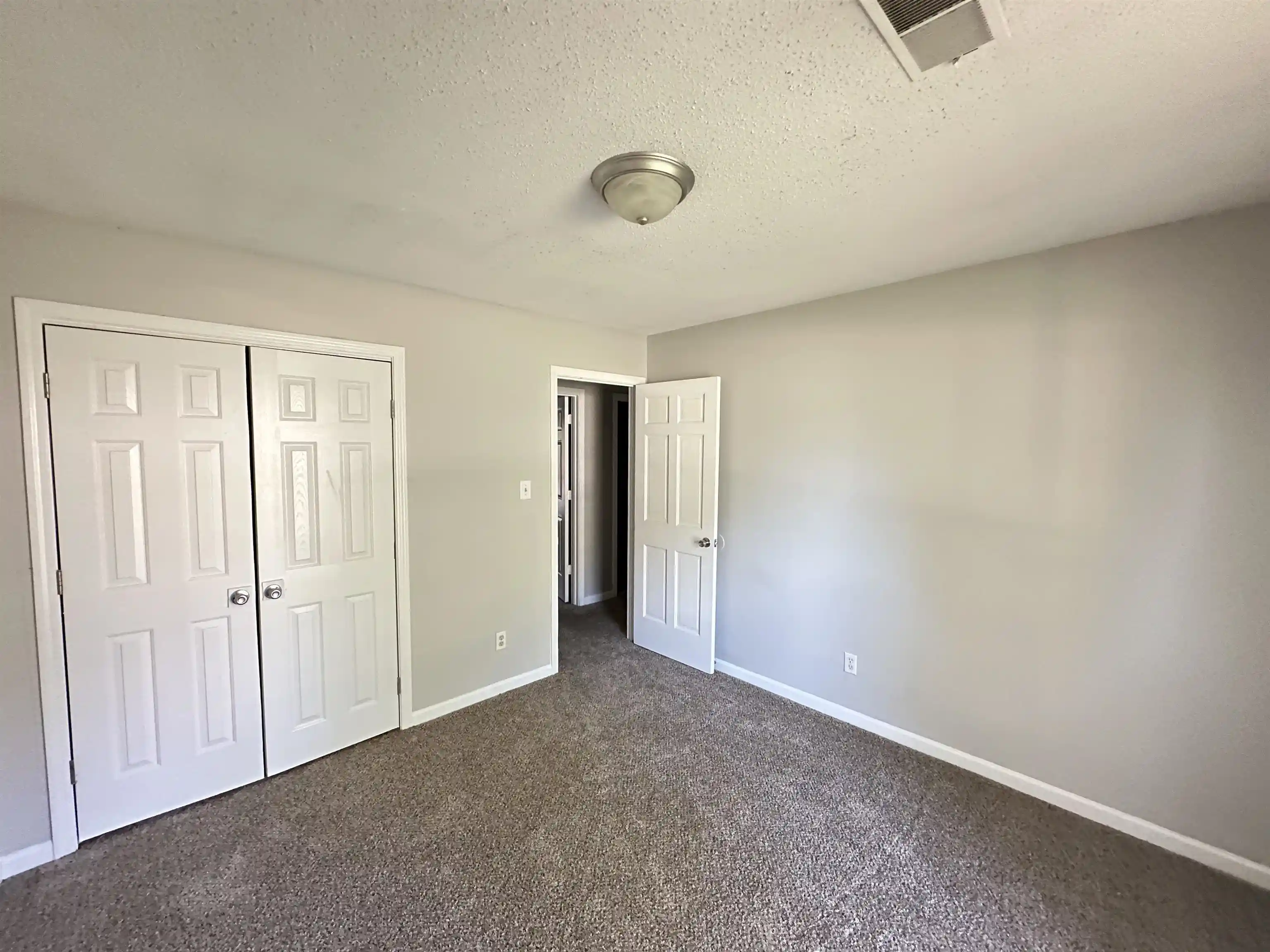 Photo 2 of Single family home for sale at 4624 Wicklow Dr, Memphis, TN 38141 | MLS# 10231690 | Listing updated on 2026-10-02