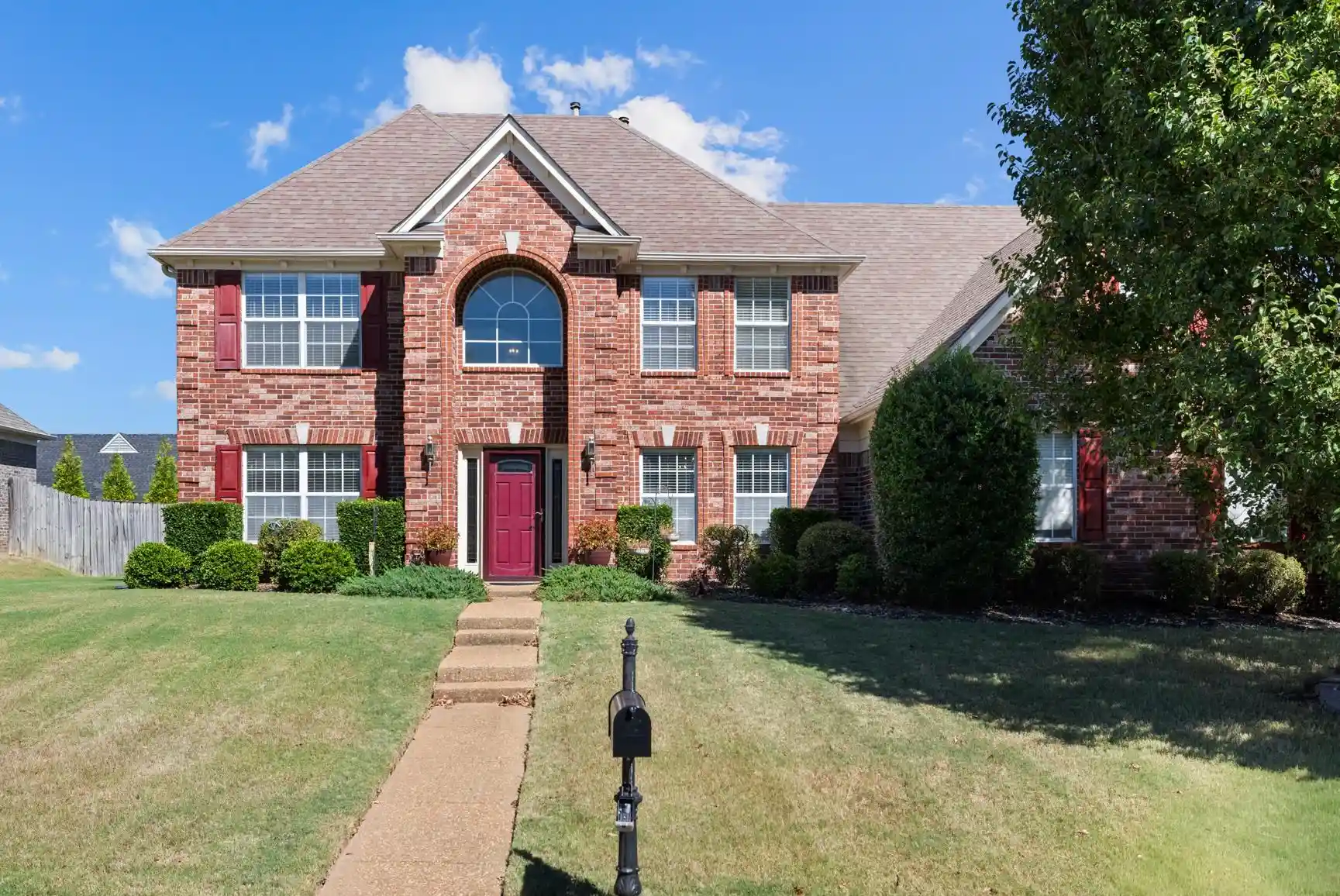Photo 1 of Single family home for sale at 10 Misty Hl Cv, Oakland, TN 38060 | MLS# 10231702 | Listing updated on 2026-10-04