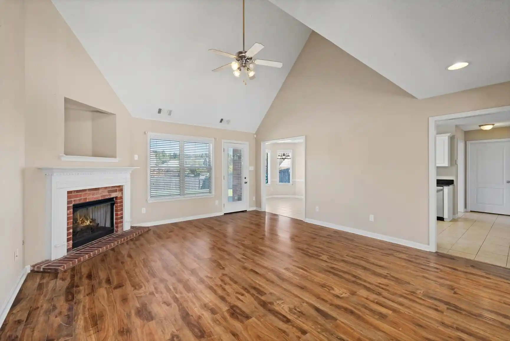 Photo 3 of Single family home for sale at 10 Misty Hl Cv, Oakland, TN 38060 | MLS# 10231702 | Listing updated on 2026-10-04