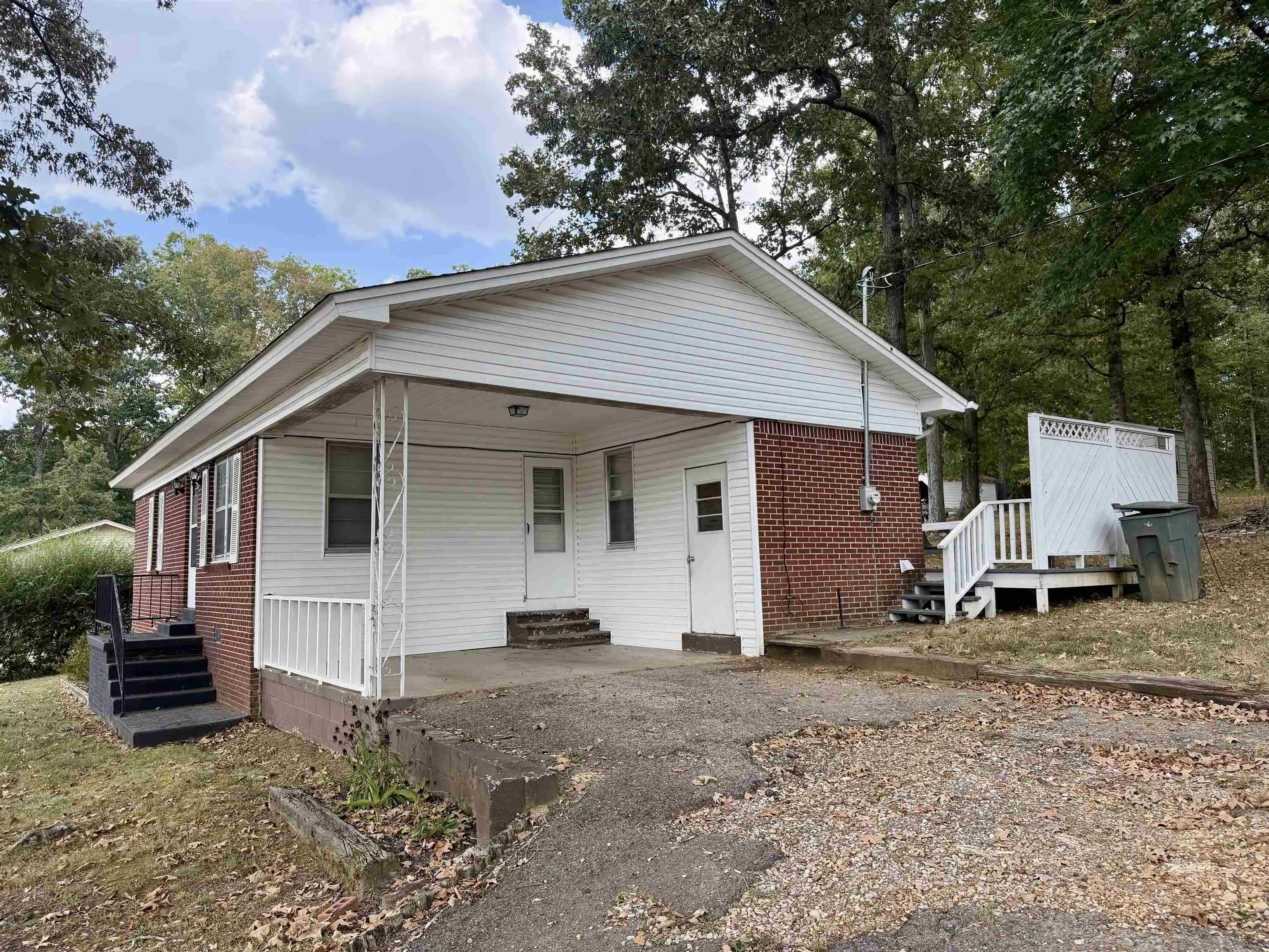 Photo 3 of Single family home for sale at 4572 45 Highway, Selmer, TN 38375 | MLS# 10231704 | Listing updated on 2026-10-02