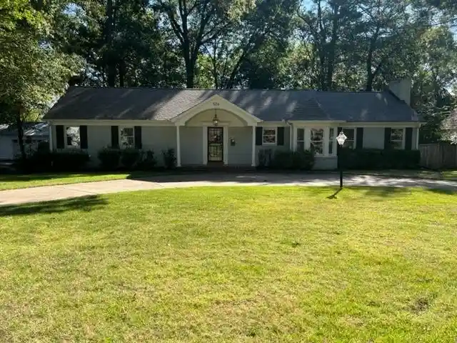 Photo 1 of Single family home for sale at 526 St Nick Dr, Memphis, TN 38117 | MLS# 10231706 | Listing updated on 2026-10-18