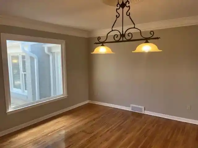 Photo 2 of Single family home for sale at 526 St Nick Dr, Memphis, TN 38117 | MLS# 10231706 | Listing updated on 2026-10-18