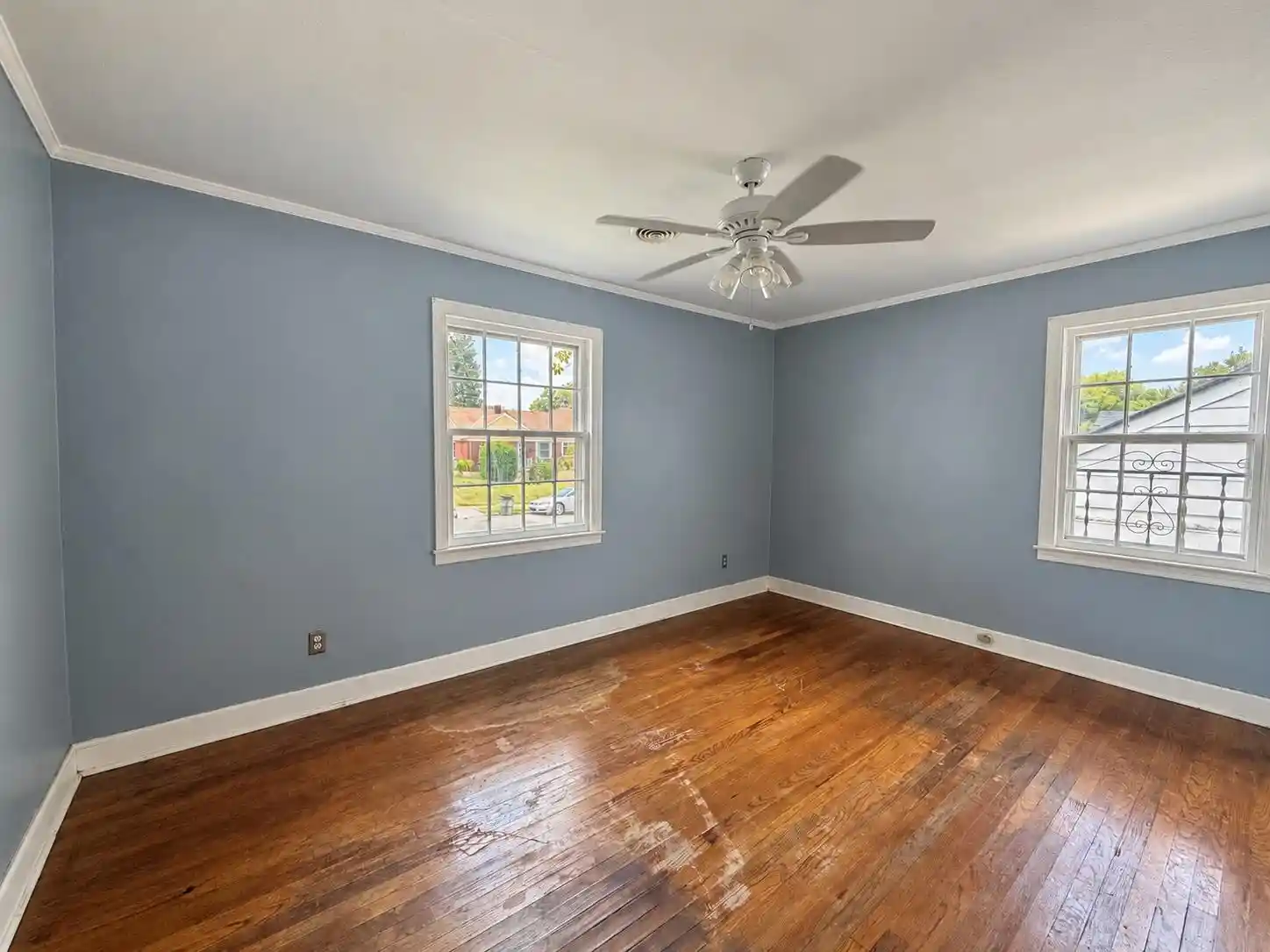 Photo 3 of Single family home for sale at 1048 W Shankman Cir, Memphis, TN 38108 | MLS# 10231709 | Listing updated on 2026-10-03