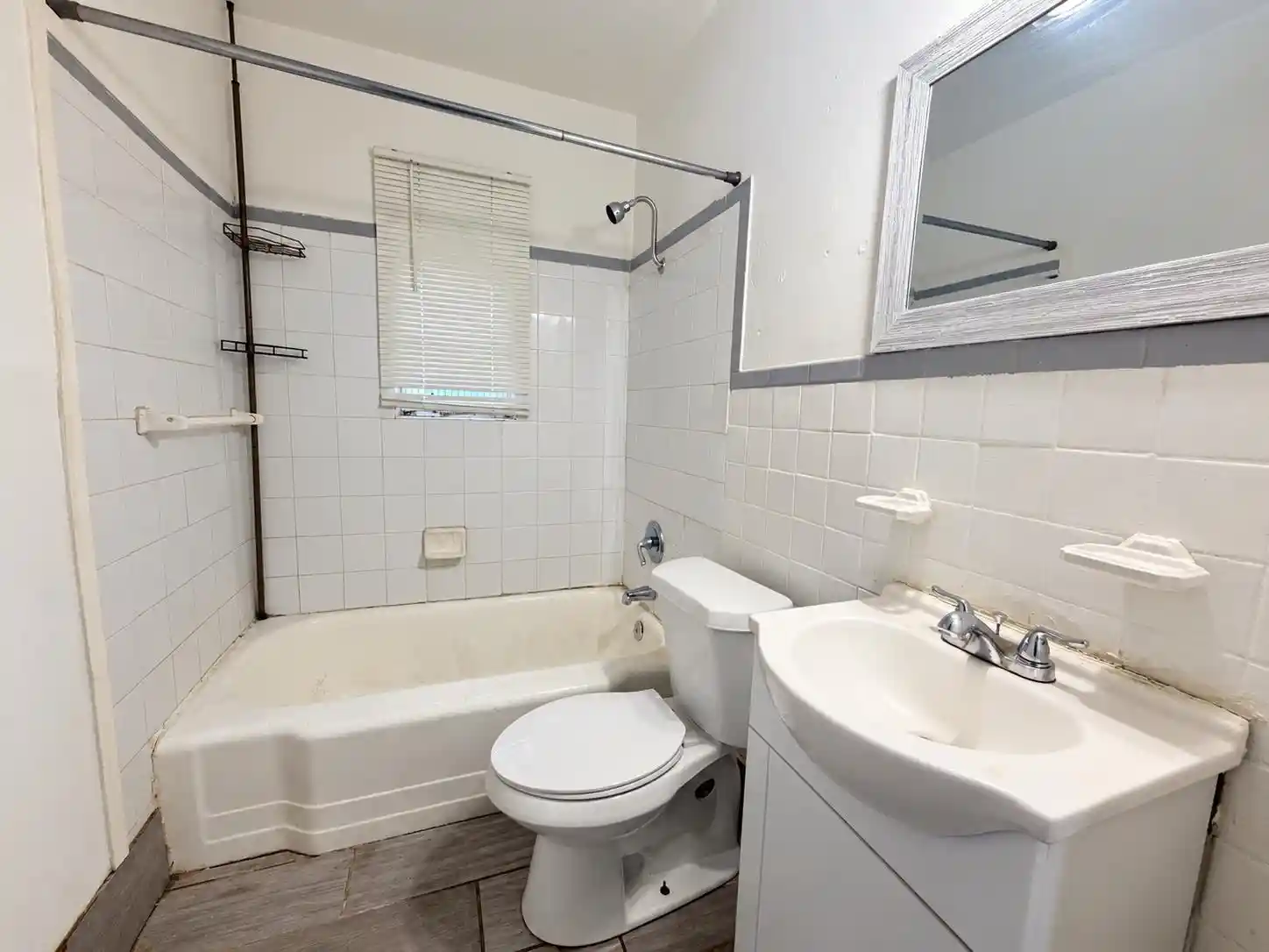 Photo 3 of Single family home for sale at 1048 W Shankman Cir, Memphis, TN 38108 | MLS# 10231709 | Listing updated on 2026-10-03