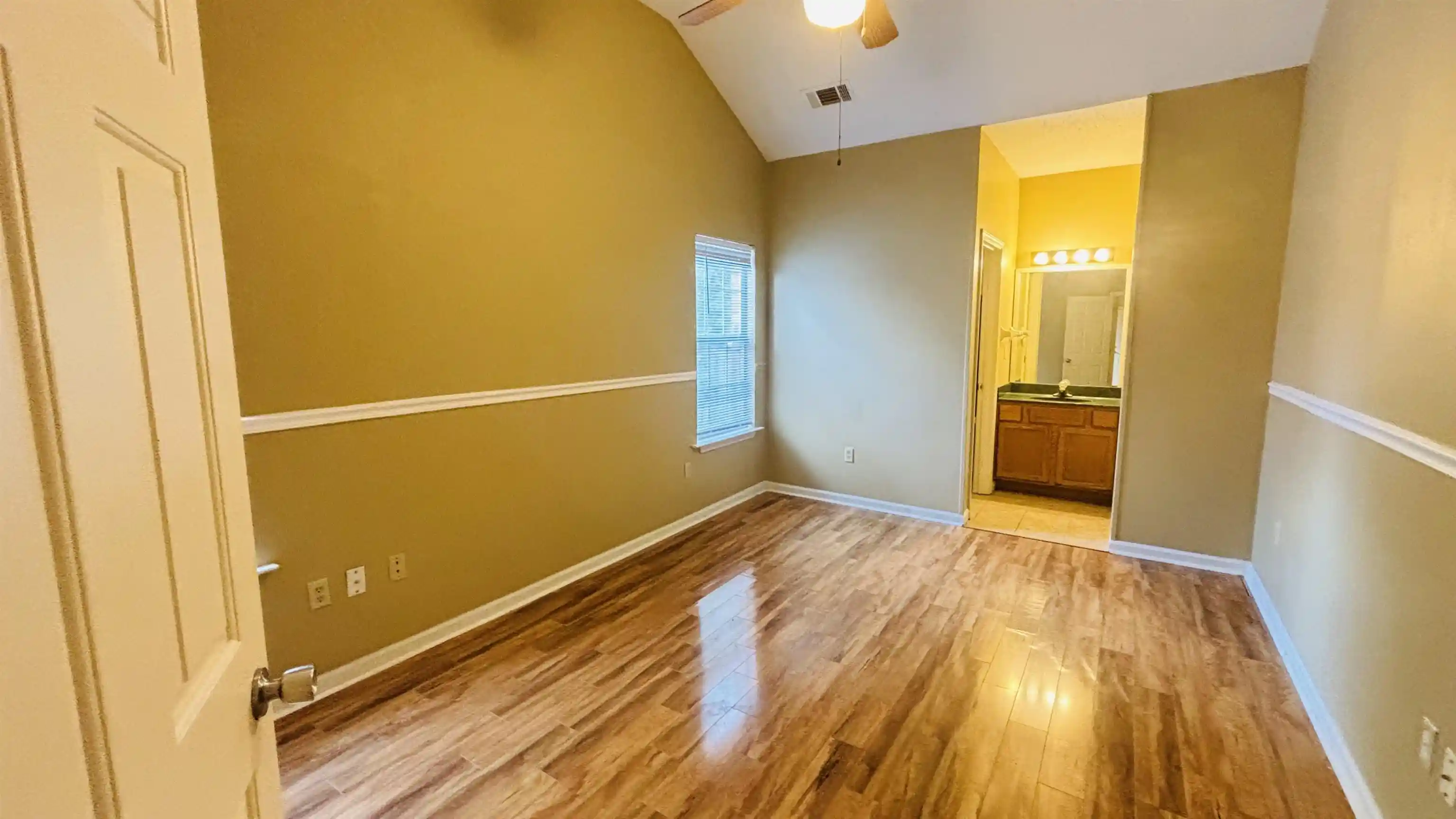 Photo 1 of Townhouse for sale at 1237 Brady Holw Ln, Cordova, TN 38016 | MLS# 10231720 | Listing updated on 2026-10-03
