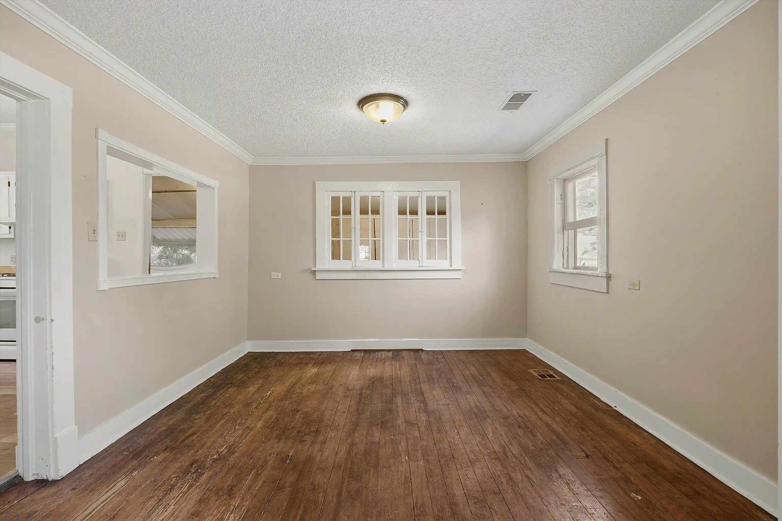 Photo 4 of Single family home for sale at 255 Main St, Rossville, TN 38066 | MLS# 10231730 | Listing updated on 2026-10-03
