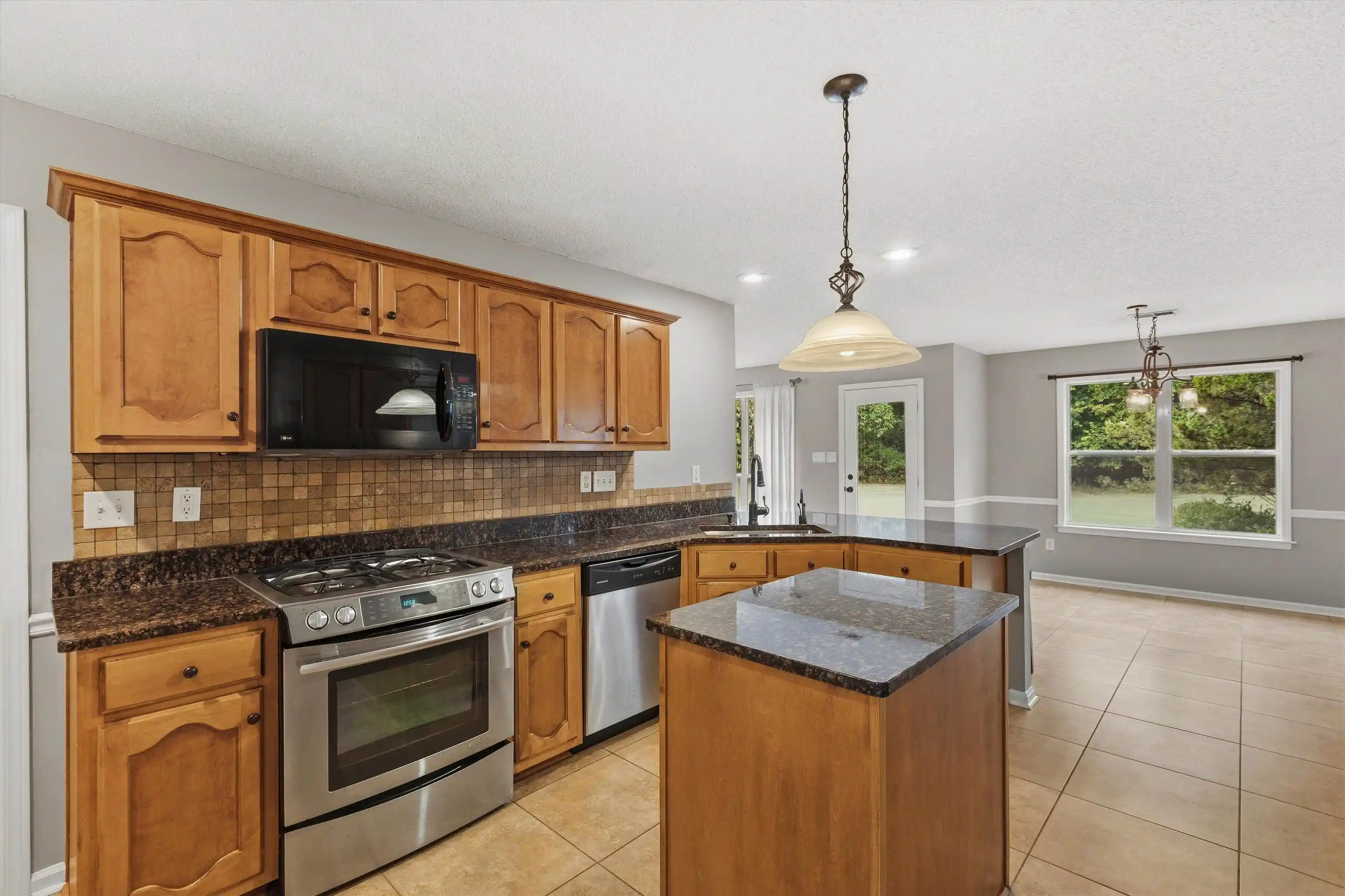 Photo 2 of Single family home for sale at 5177 Crk Cv, Bartlett, TN 38002 | MLS# 10231735 | Listing updated on 2026-10-06