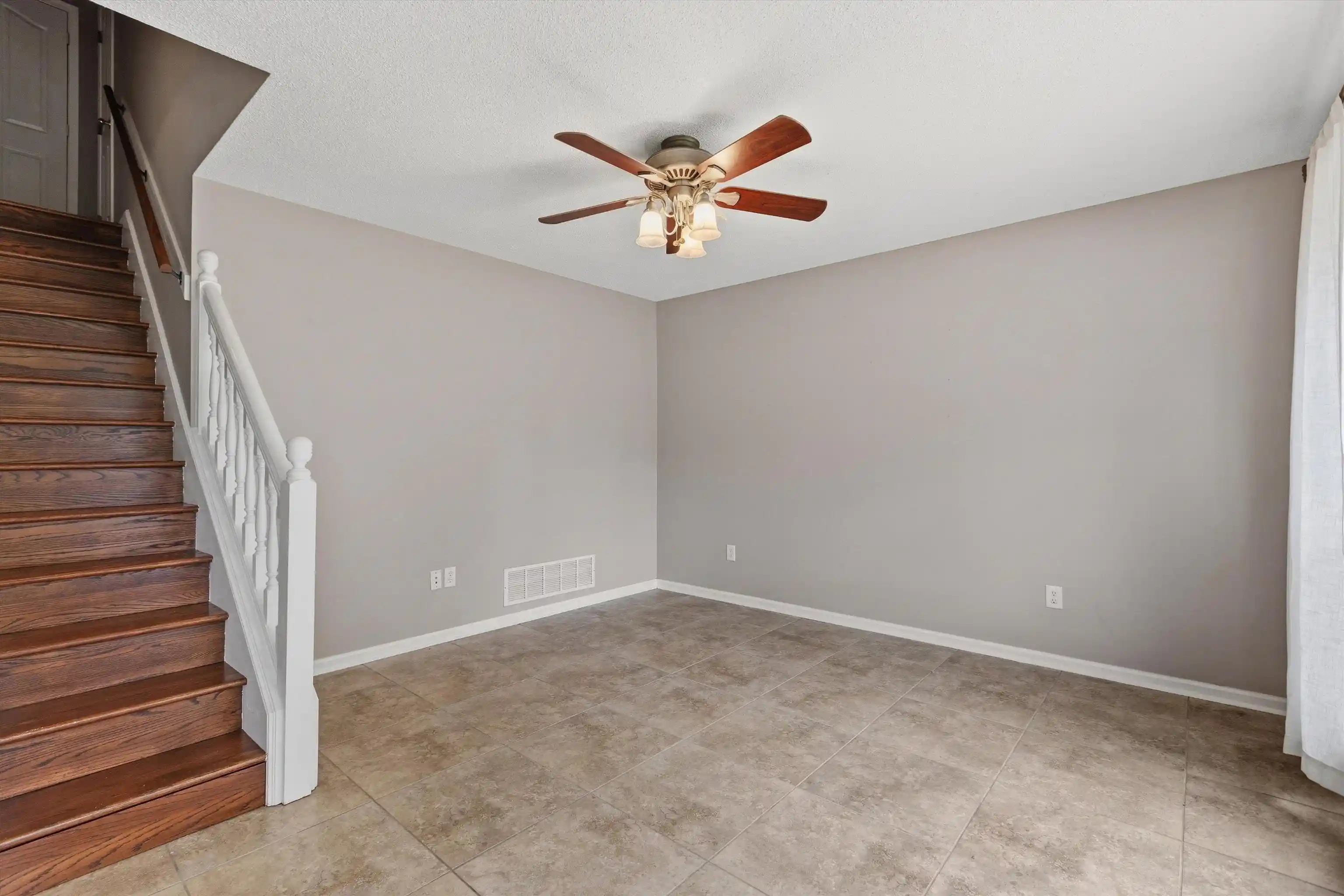 Photo 3 of Single family home for sale at 5177 Crk Cv, Bartlett, TN 38002 | MLS# 10231735 | Listing updated on 2026-10-06