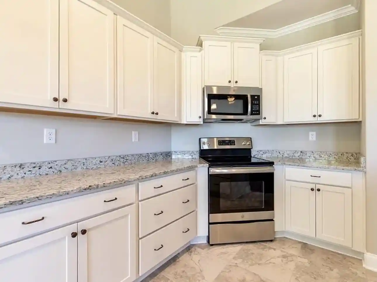 Photo 2 of Single family home for sale at 195 N Laurel Glen Dr, Oakland, TN 38060 | MLS# 10231748 | Listing updated on 2026-10-04