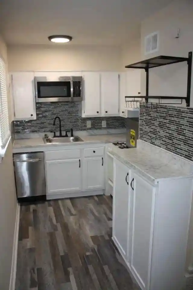 Photo 4 of House for sale at 1905 Jefferson Ave, Memphis, TN 38104 | MLS# 10231750 | Listing updated on 2026-10-04