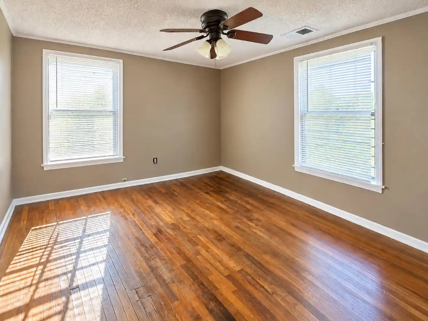 Photo 2 of Single family home for sale at 805 Poindexter Rd, Mason, TN 38049 | MLS# 10231754 | Listing updated on 2026-10-04