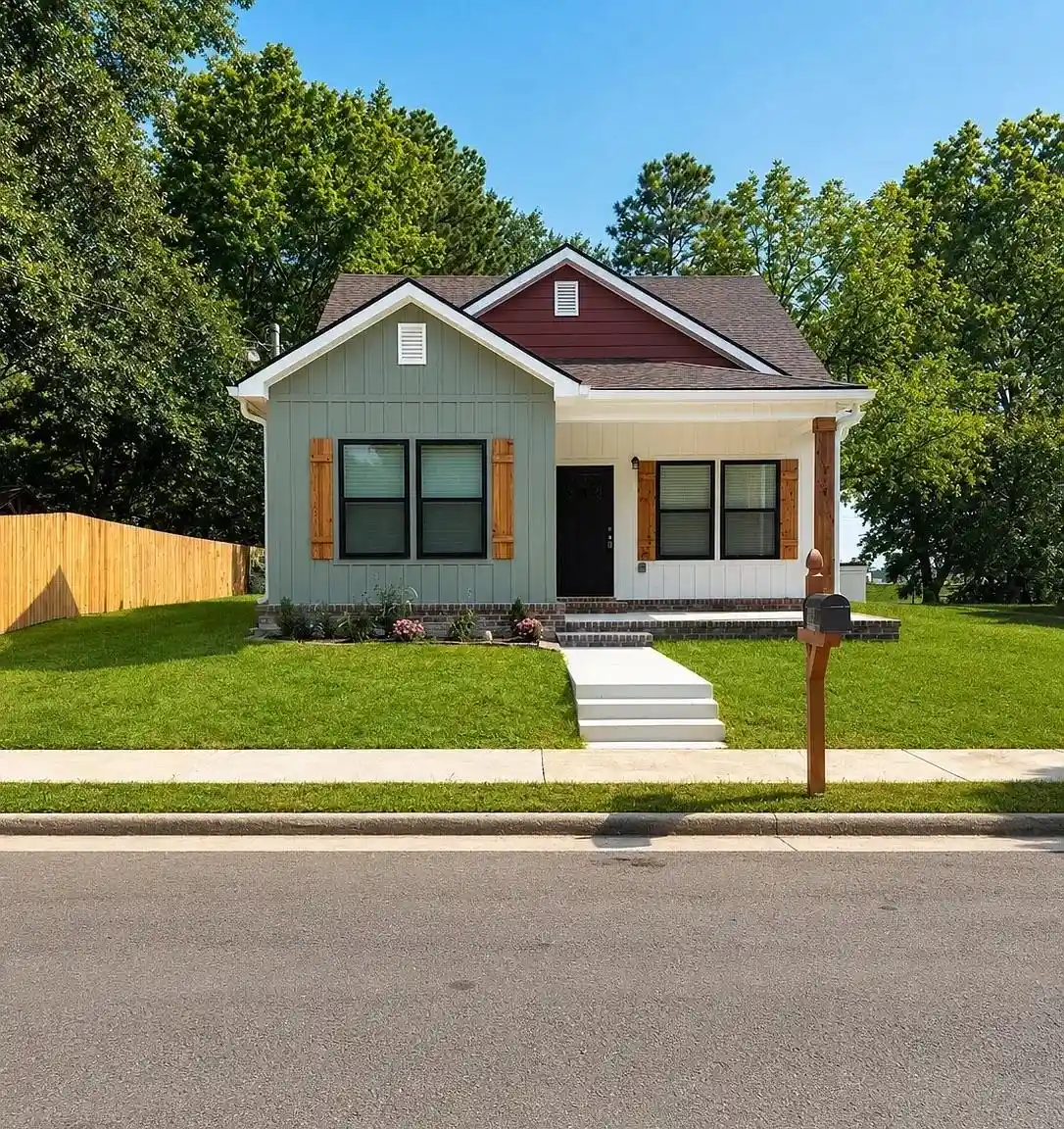 Photo 1 of Single family home for sale at 114 Hatton St, Jackson, TN 38301 | MLS# 10231760 | Listing updated on 2026-10-05