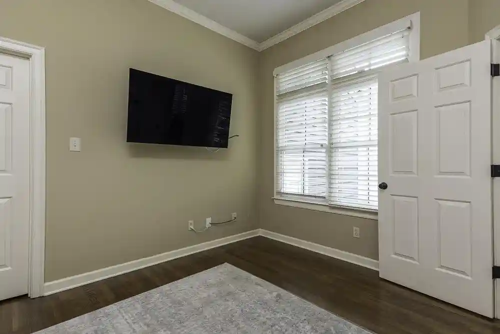 Photo 3 of Single family home for sale at 864 Harbor Crst Dr, Memphis, TN 38103 | MLS# 10231784 | Listing updated on 2026-10-05